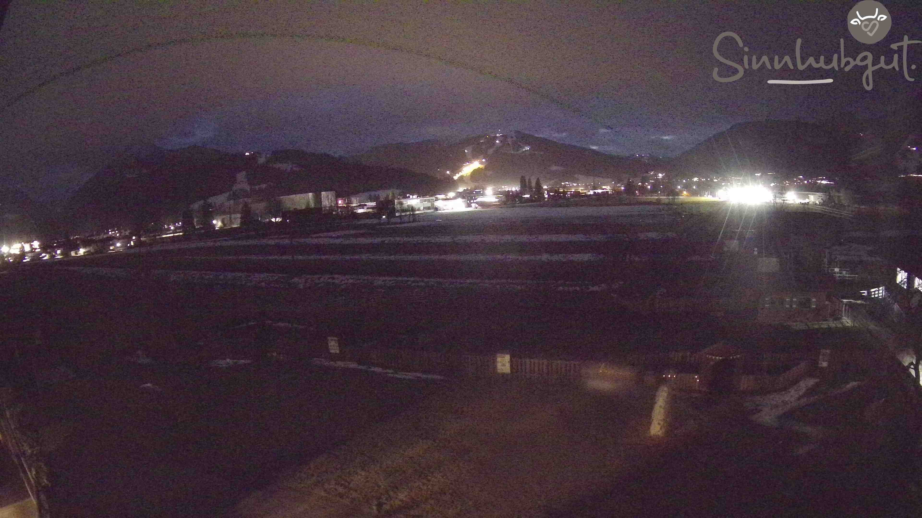 Archived image Webcam Sinnhub farm - Altenmarkt