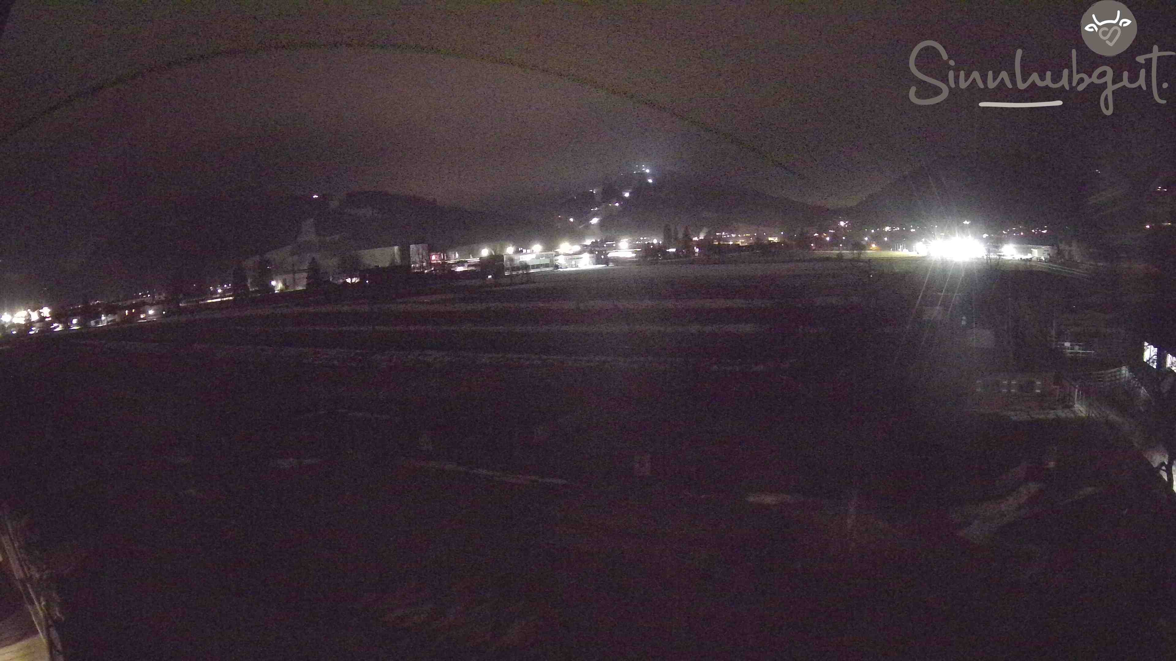 Archived image Webcam Sinnhub farm - Altenmarkt