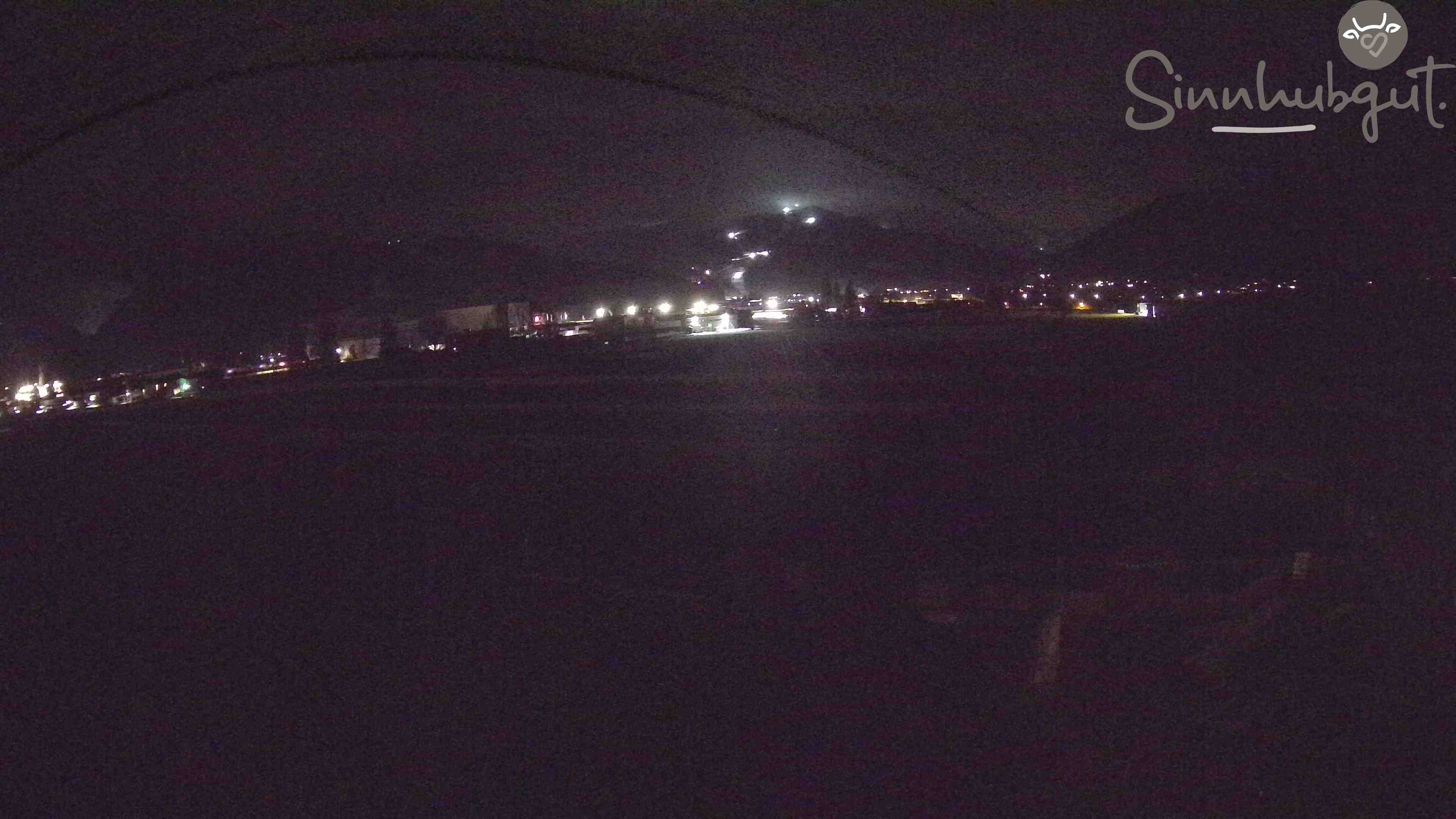 Archived image Webcam Sinnhub farm - Altenmarkt