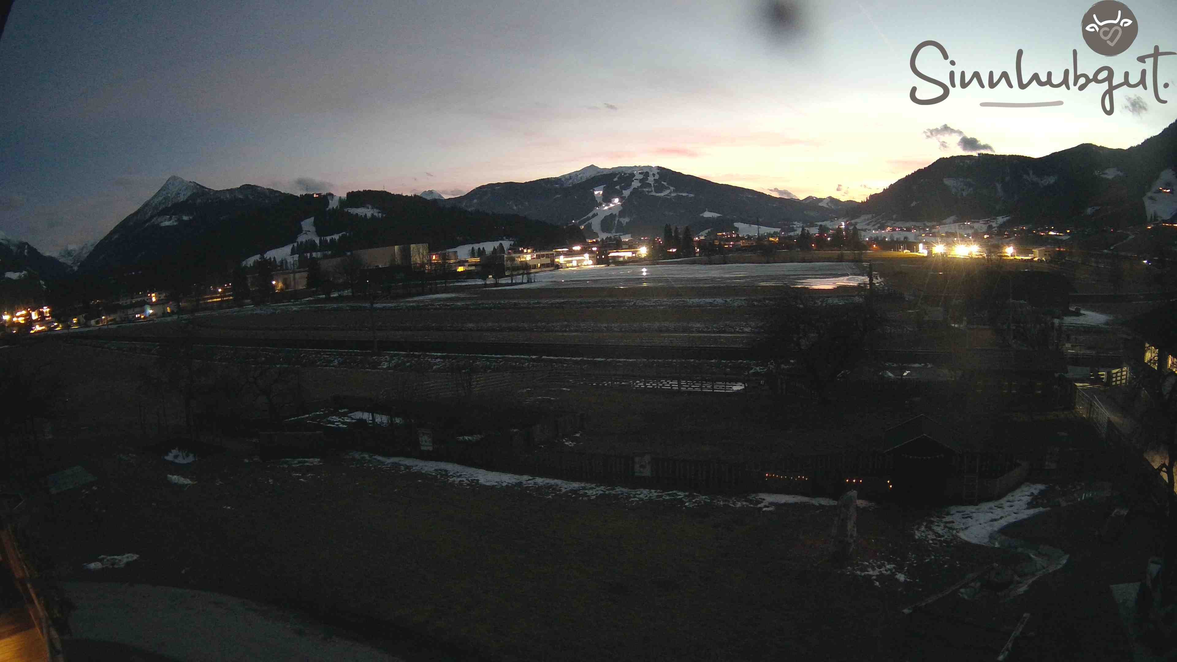 Archived image Webcam Sinnhub farm - Altenmarkt