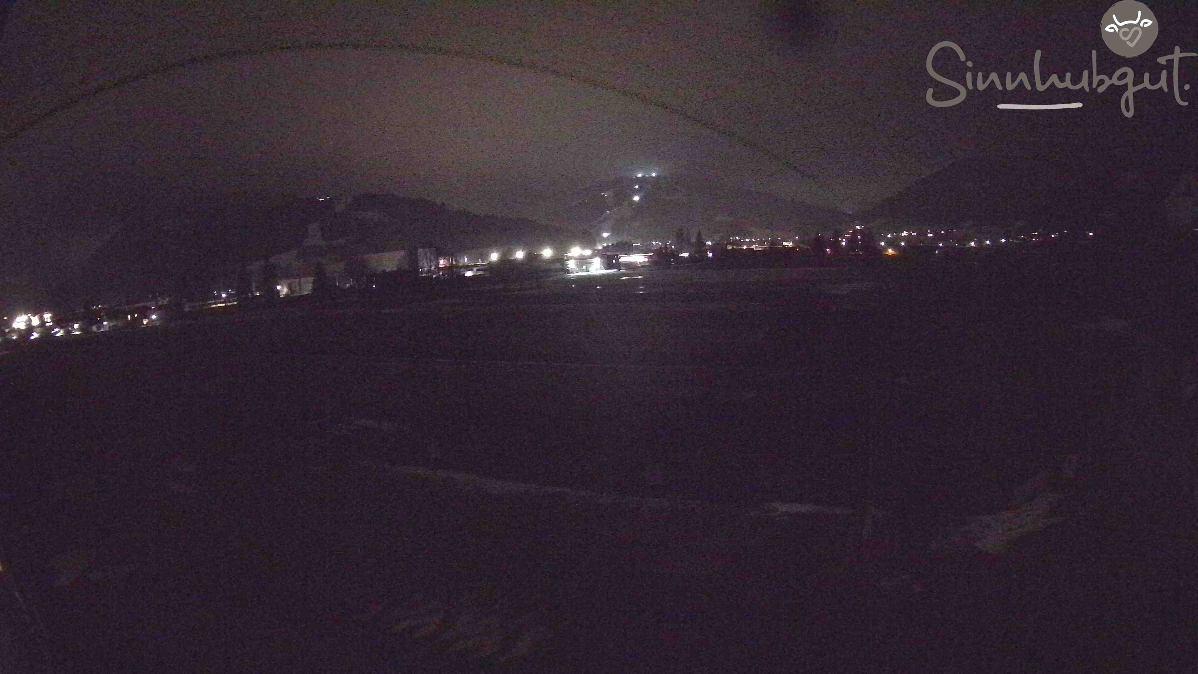 Archived image Webcam Sinnhub farm - Altenmarkt