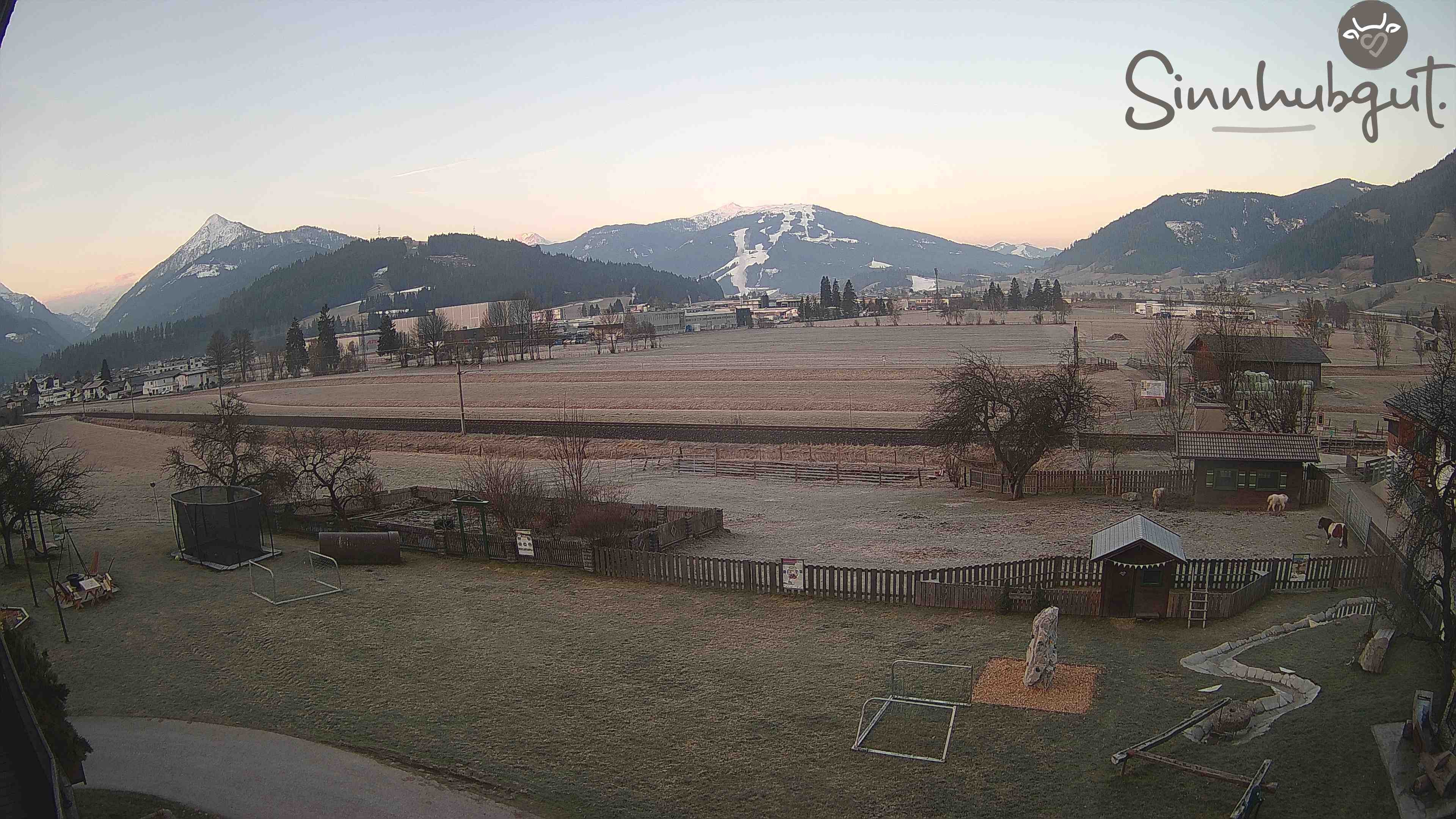 Archived image Webcam Sinnhub farm - Altenmarkt