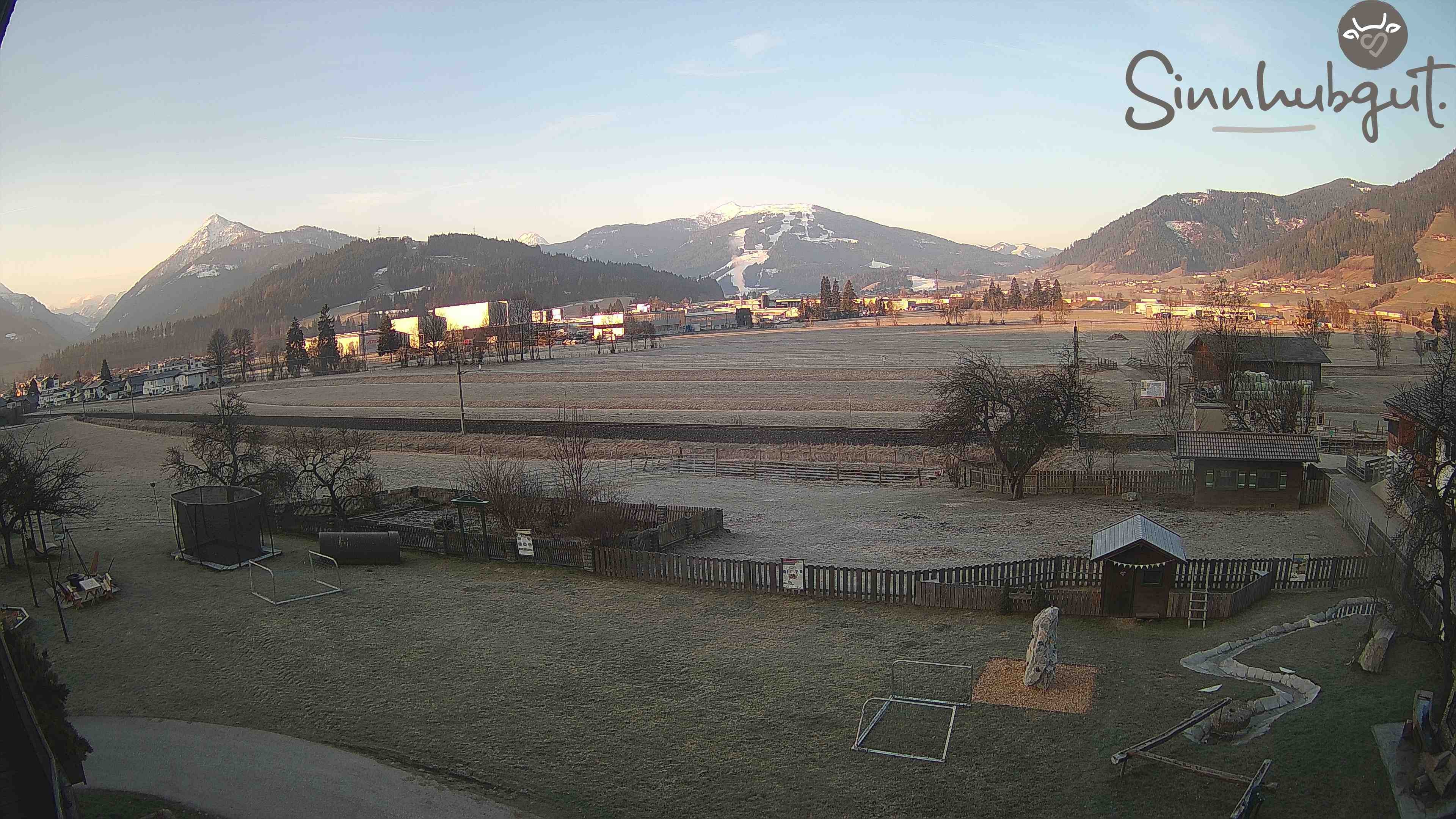 Archived image Webcam Sinnhub farm - Altenmarkt