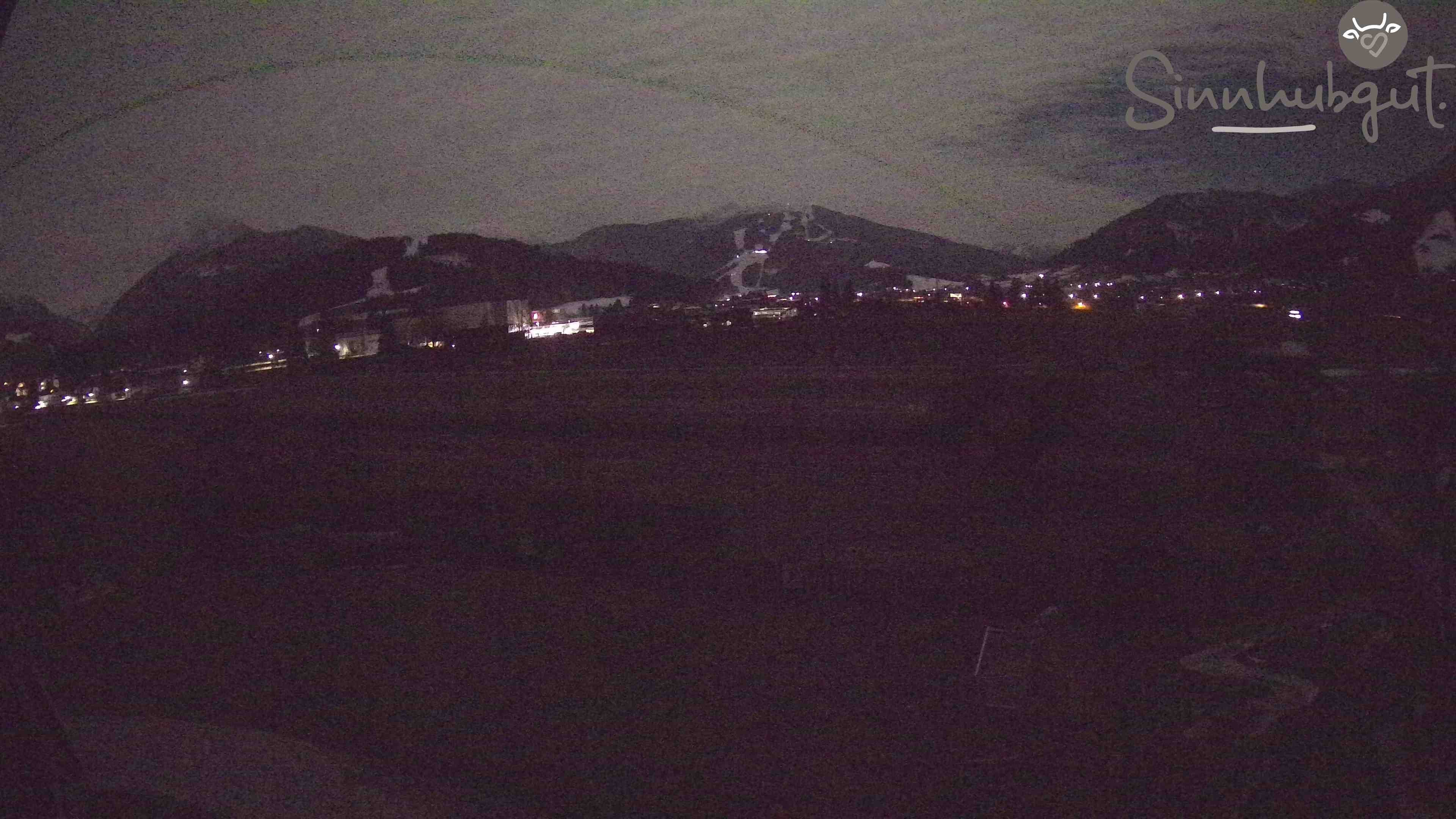 Archived image Webcam Sinnhub farm - Altenmarkt