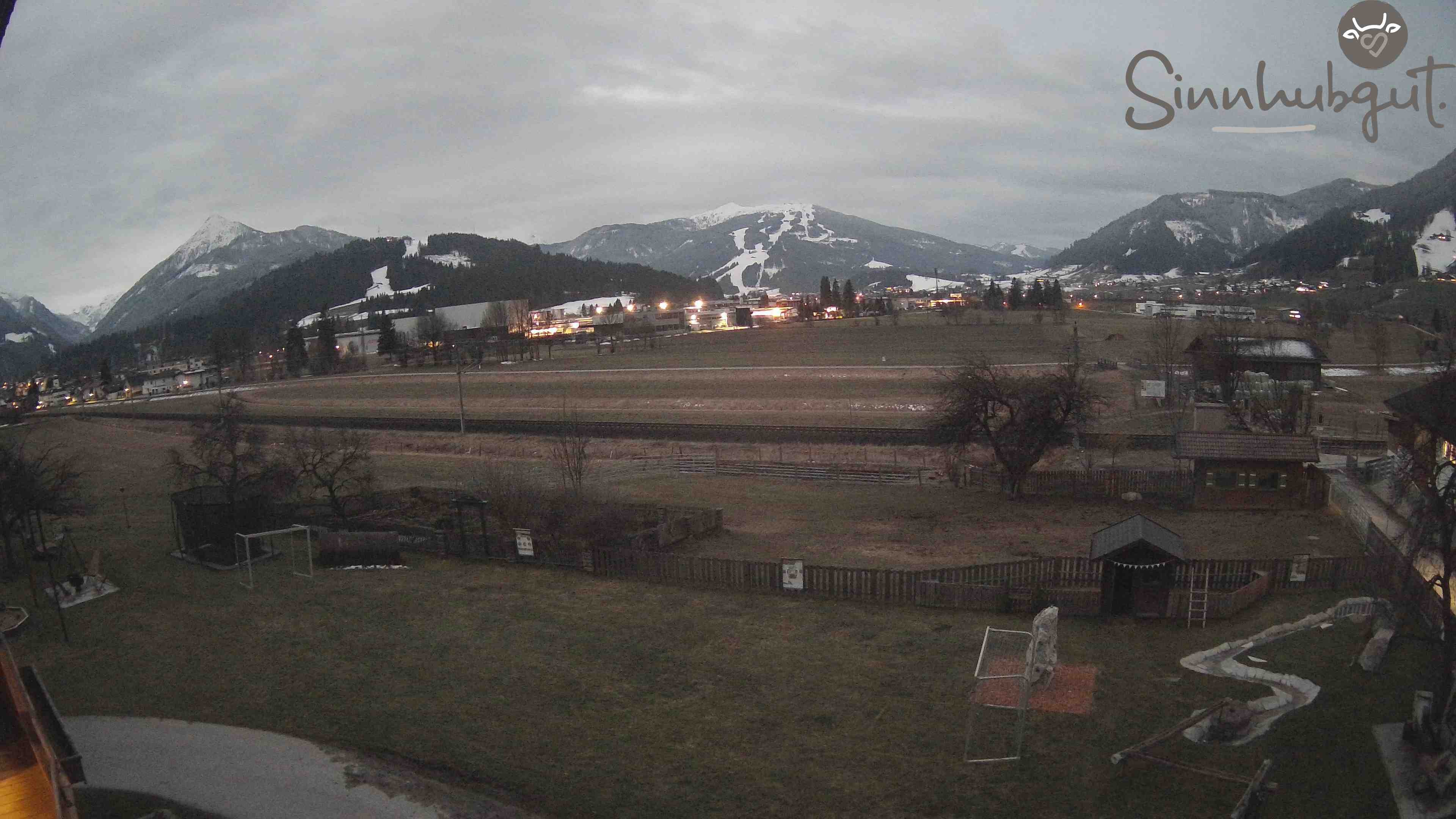 Archived image Webcam Sinnhub farm - Altenmarkt