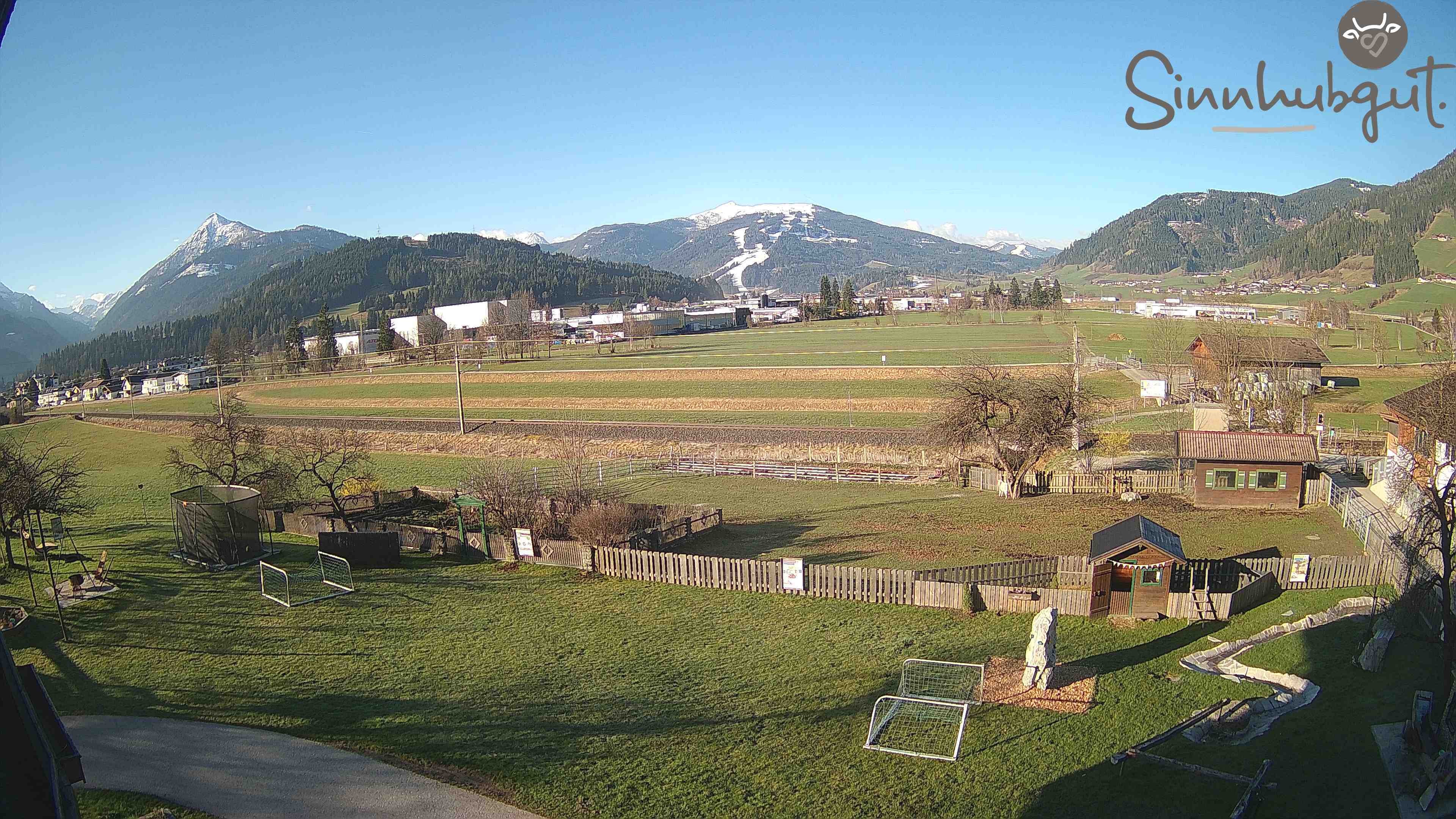 Archived image Webcam Sinnhub farm - Altenmarkt