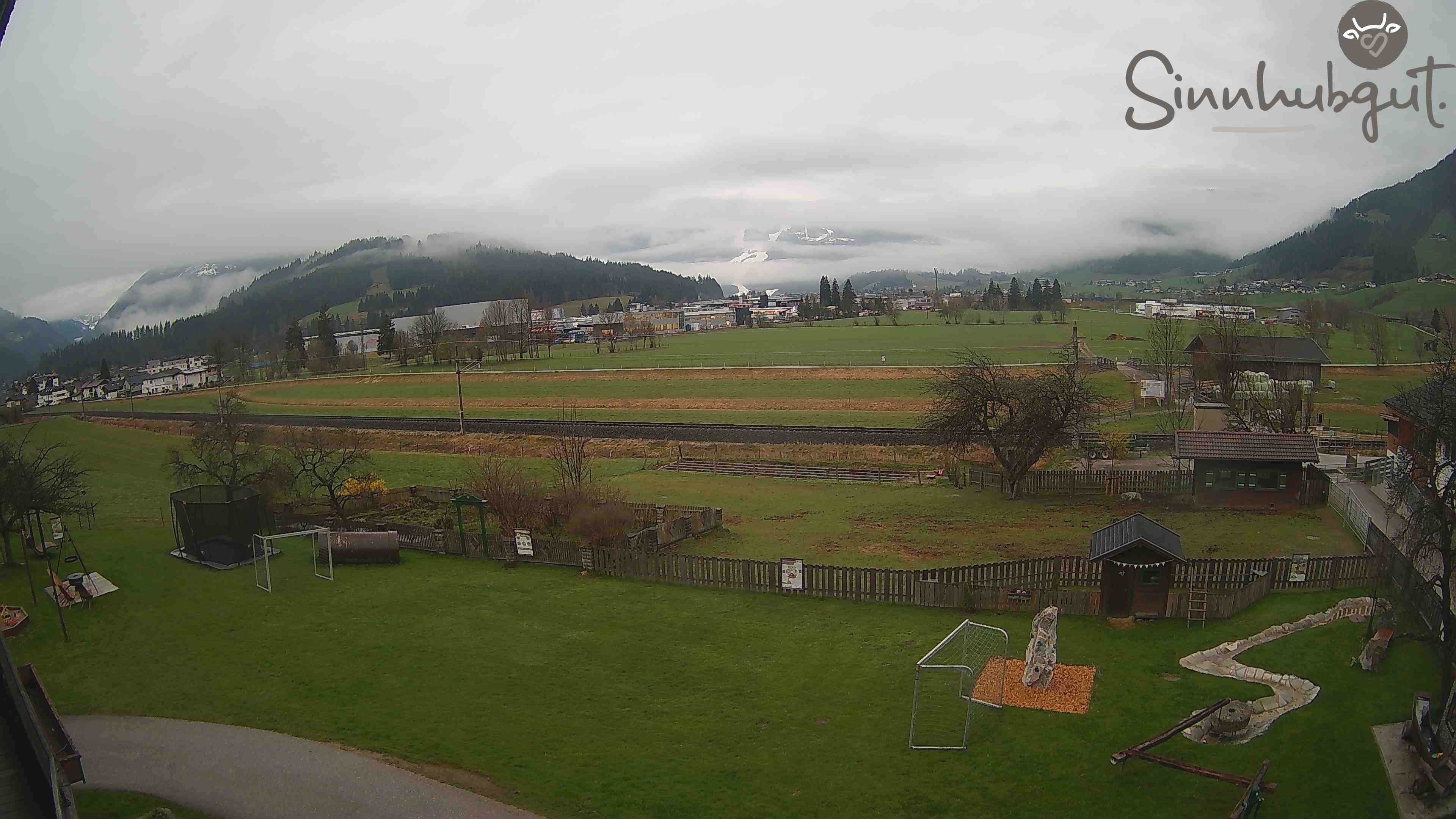 Archived image Webcam Sinnhub farm - Altenmarkt