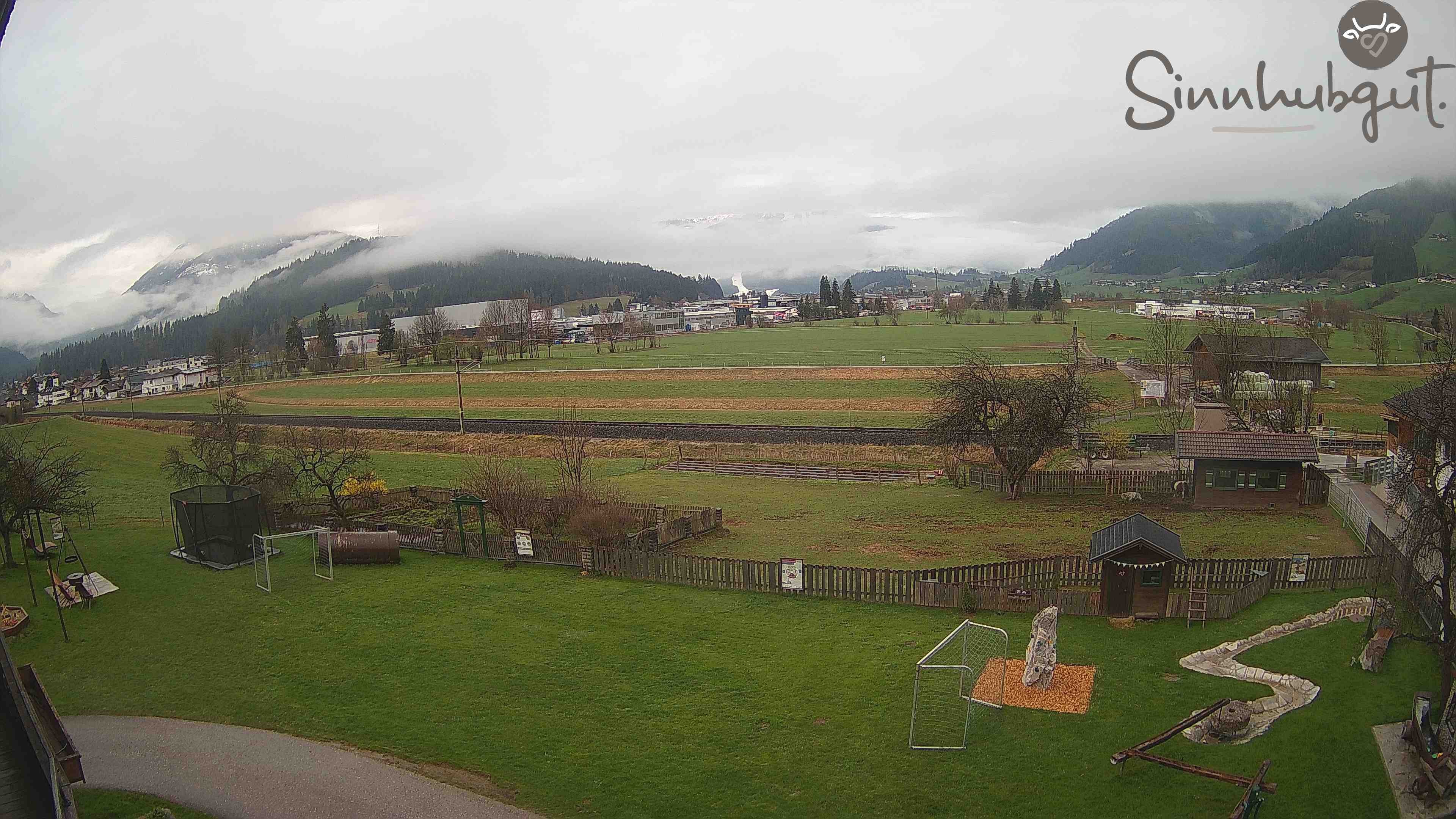 Archived image Webcam Sinnhub farm - Altenmarkt