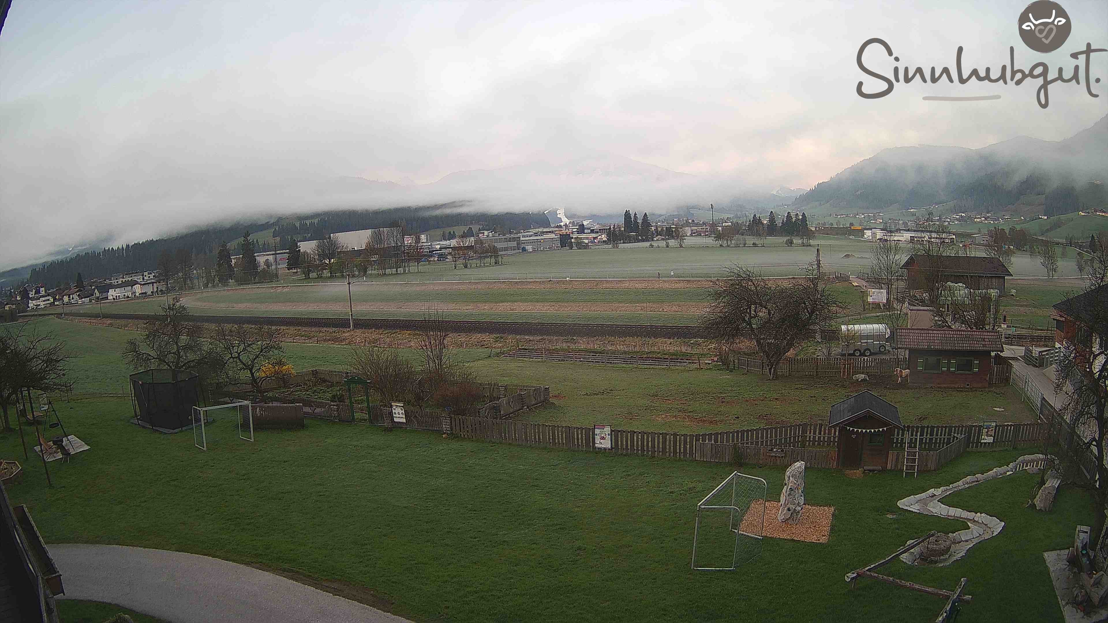 Archived image Webcam Sinnhub farm - Altenmarkt