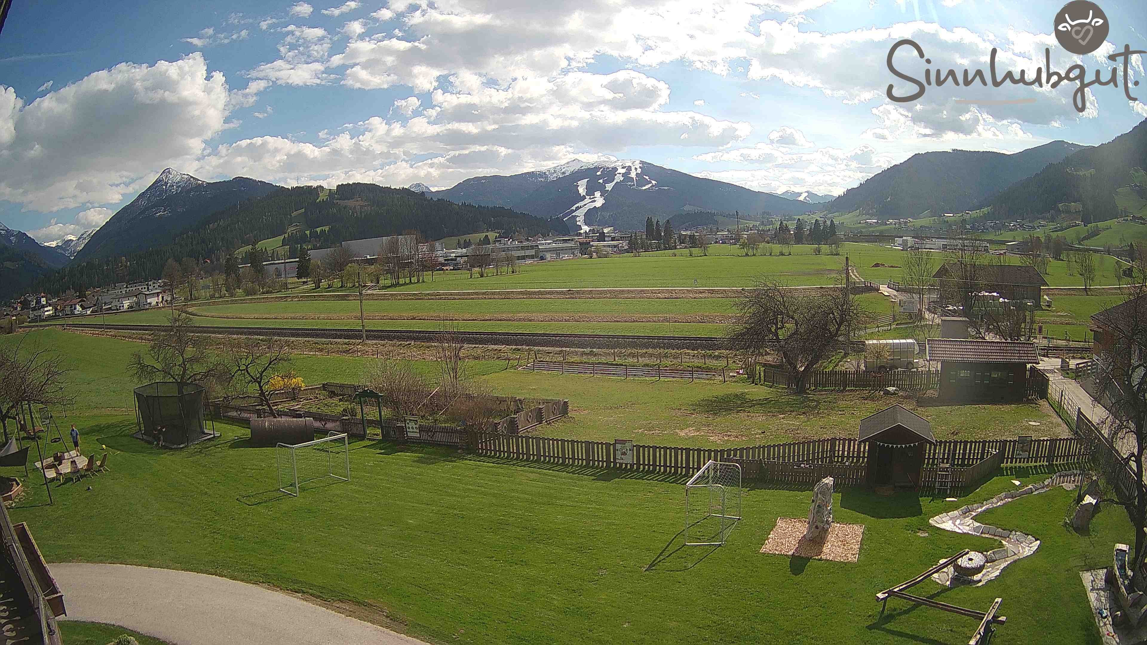 Archived image Webcam Sinnhub farm - Altenmarkt