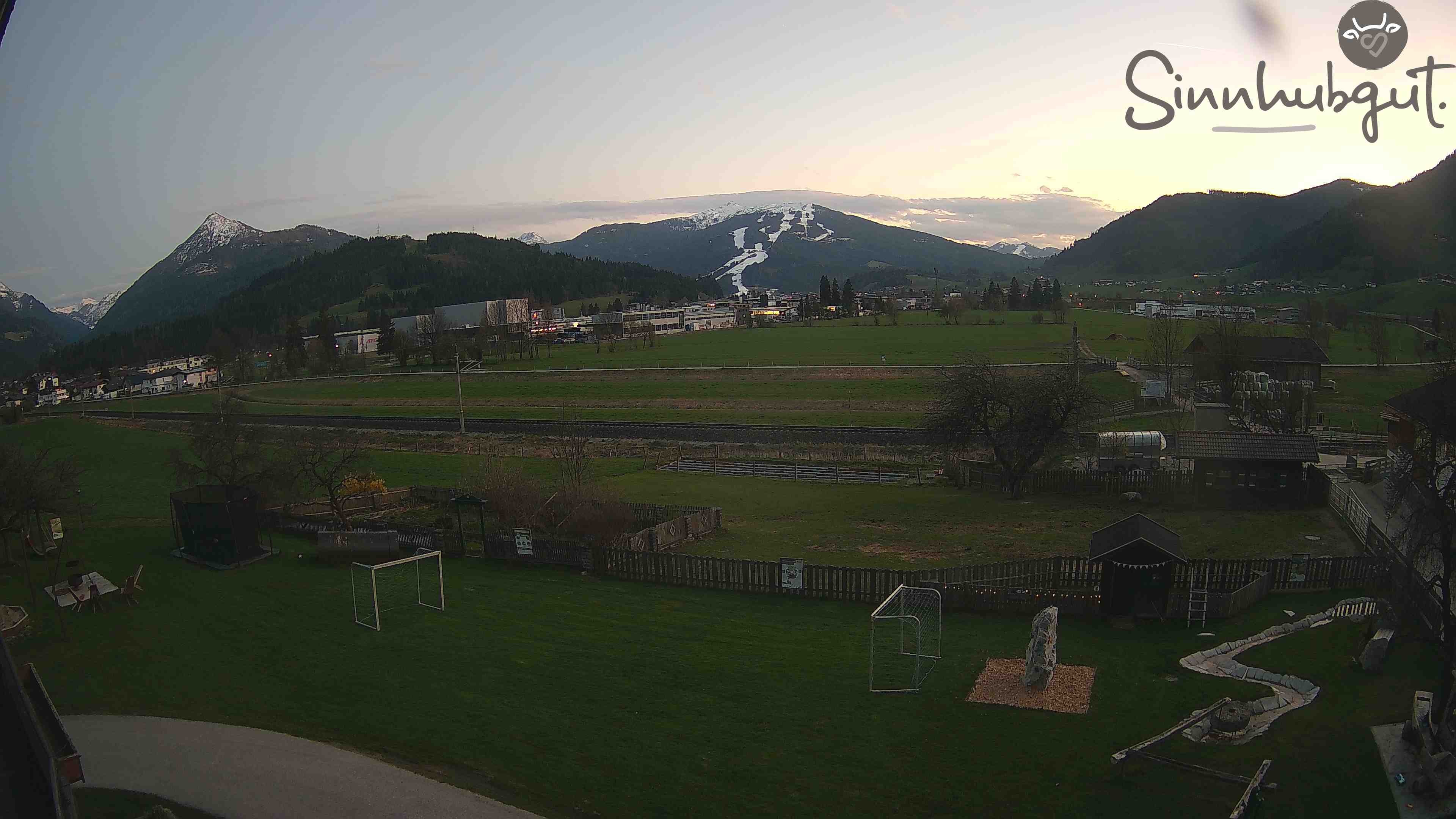 Archived image Webcam Sinnhub farm - Altenmarkt