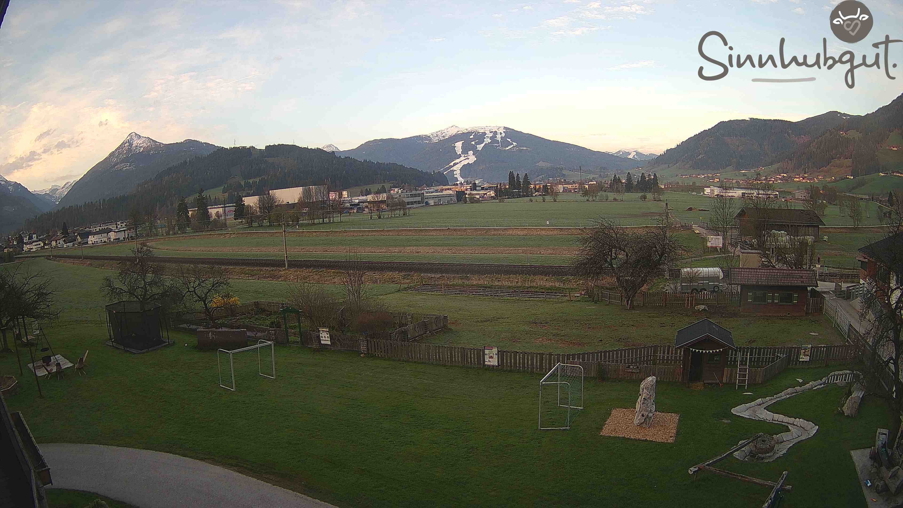 Archived image Webcam Sinnhub farm - Altenmarkt