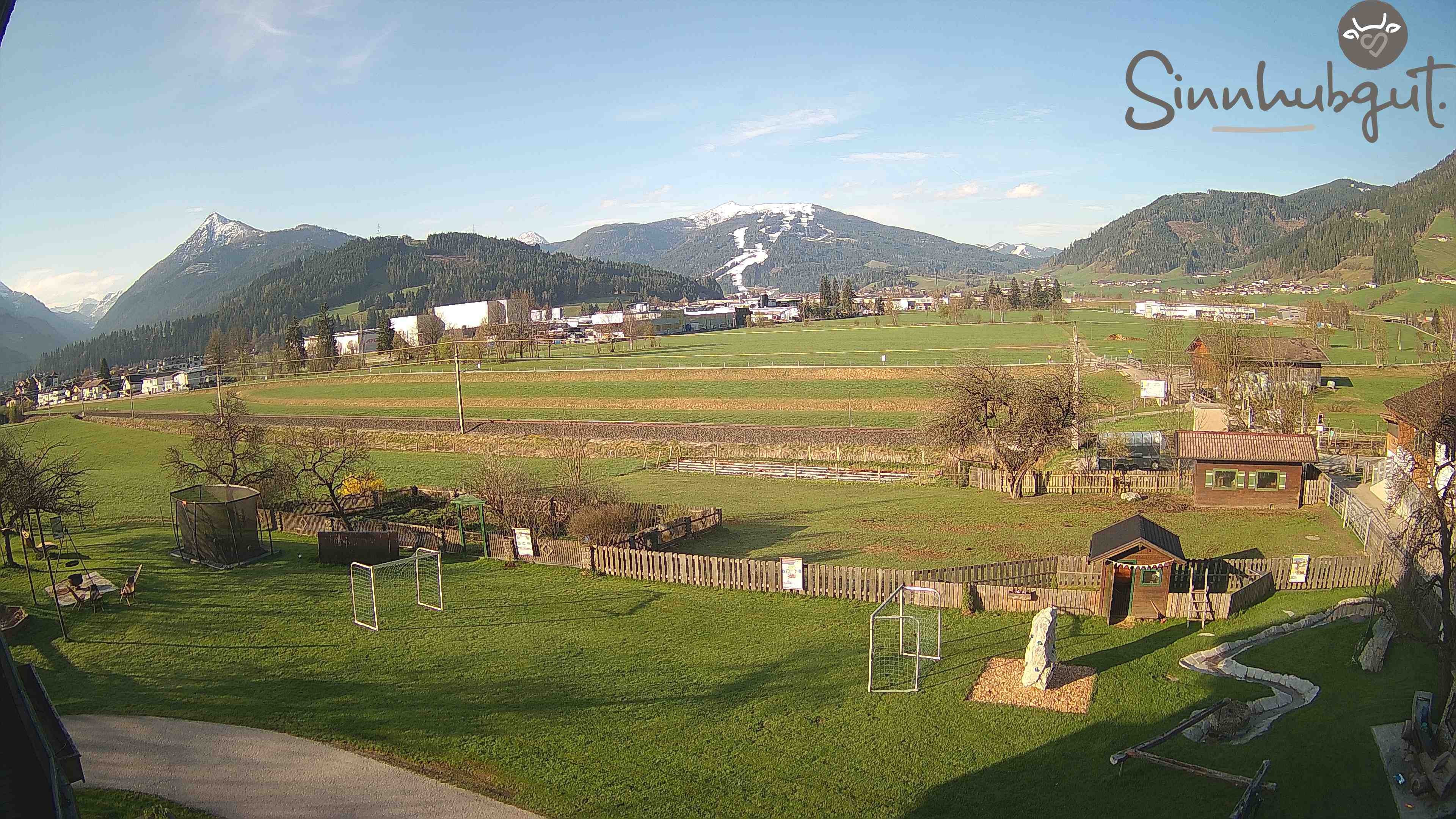 Archived image Webcam Sinnhub farm - Altenmarkt