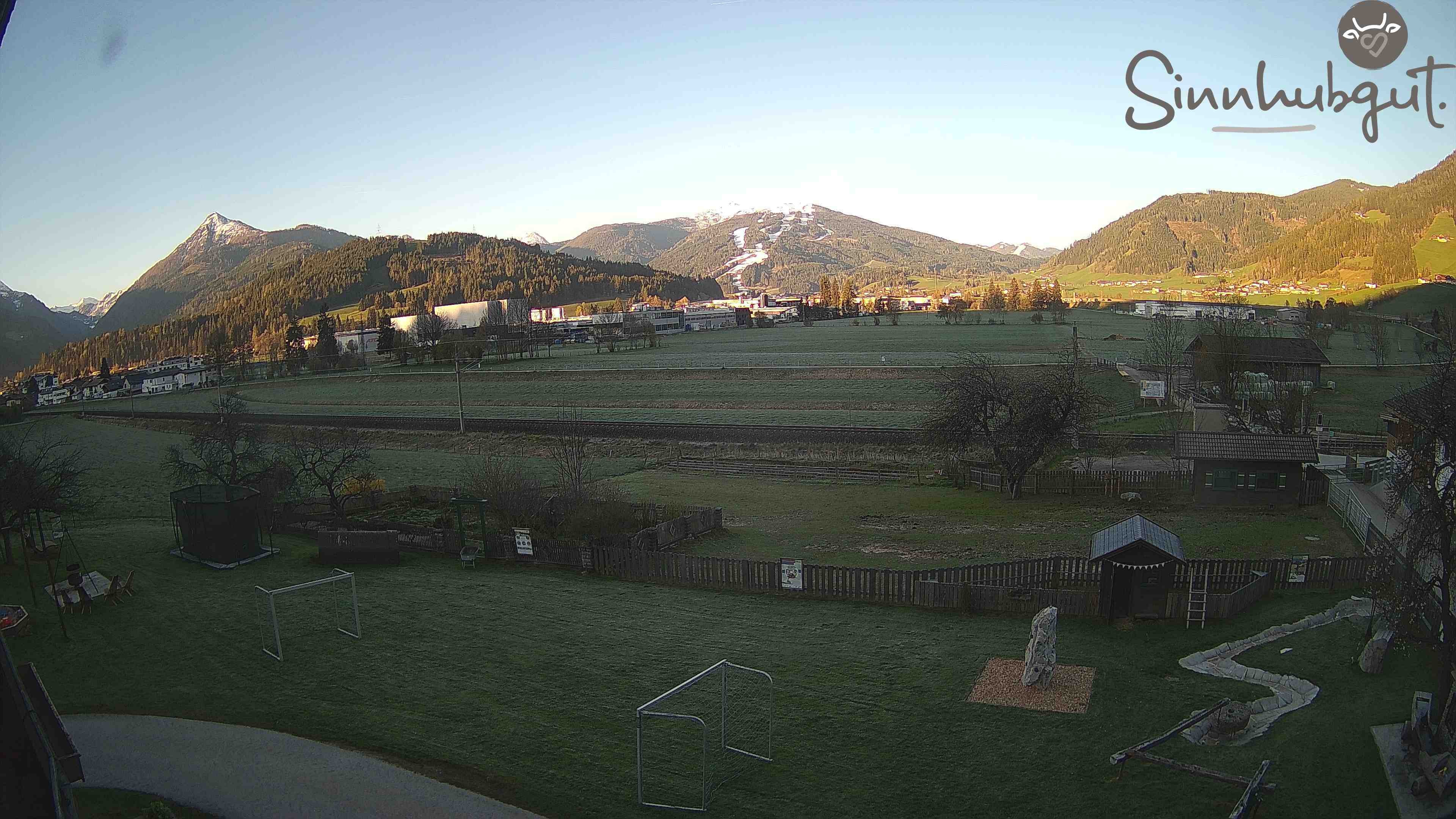 Archived image Webcam Sinnhub farm - Altenmarkt