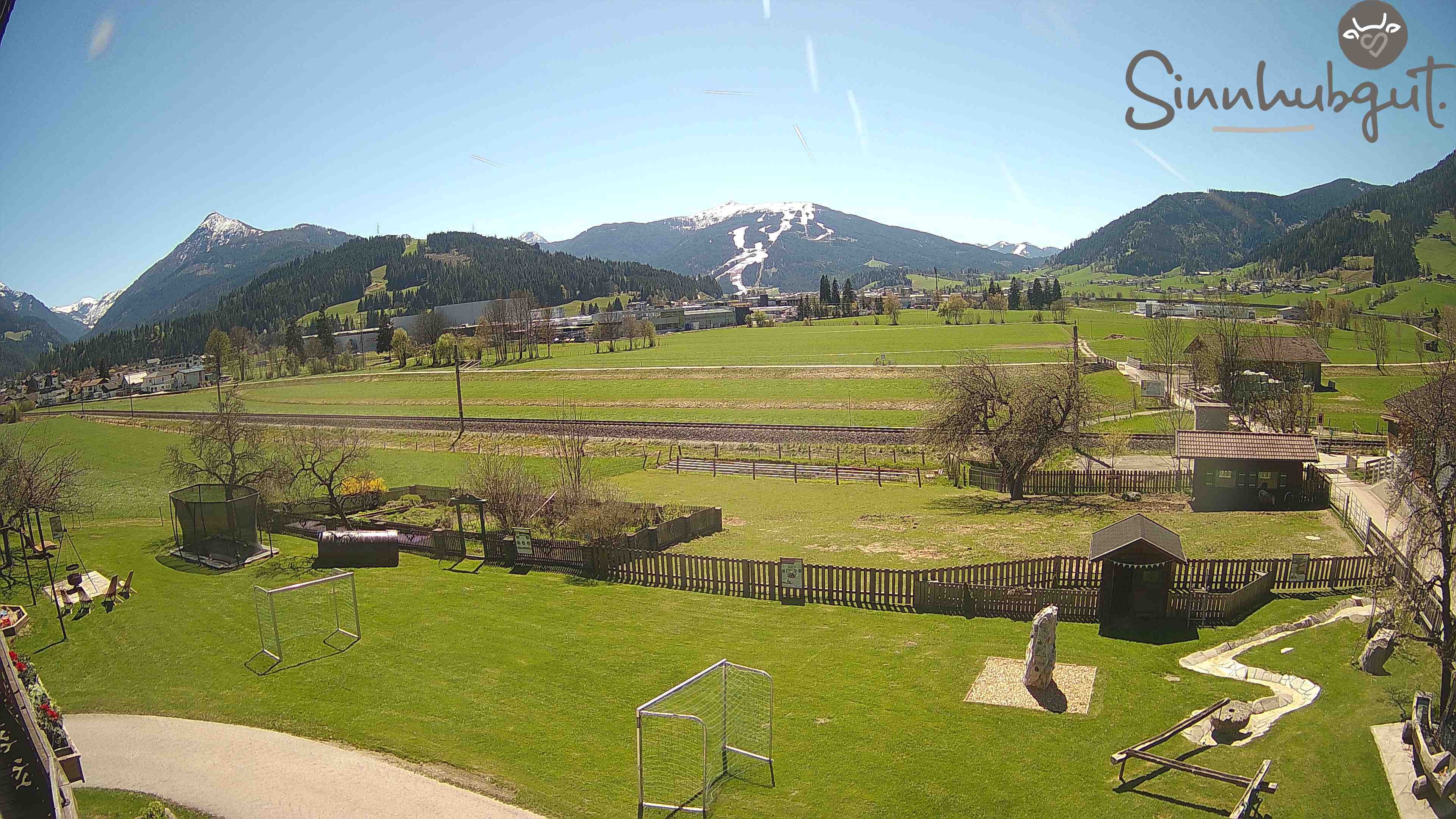 Archived image Webcam Sinnhub farm - Altenmarkt