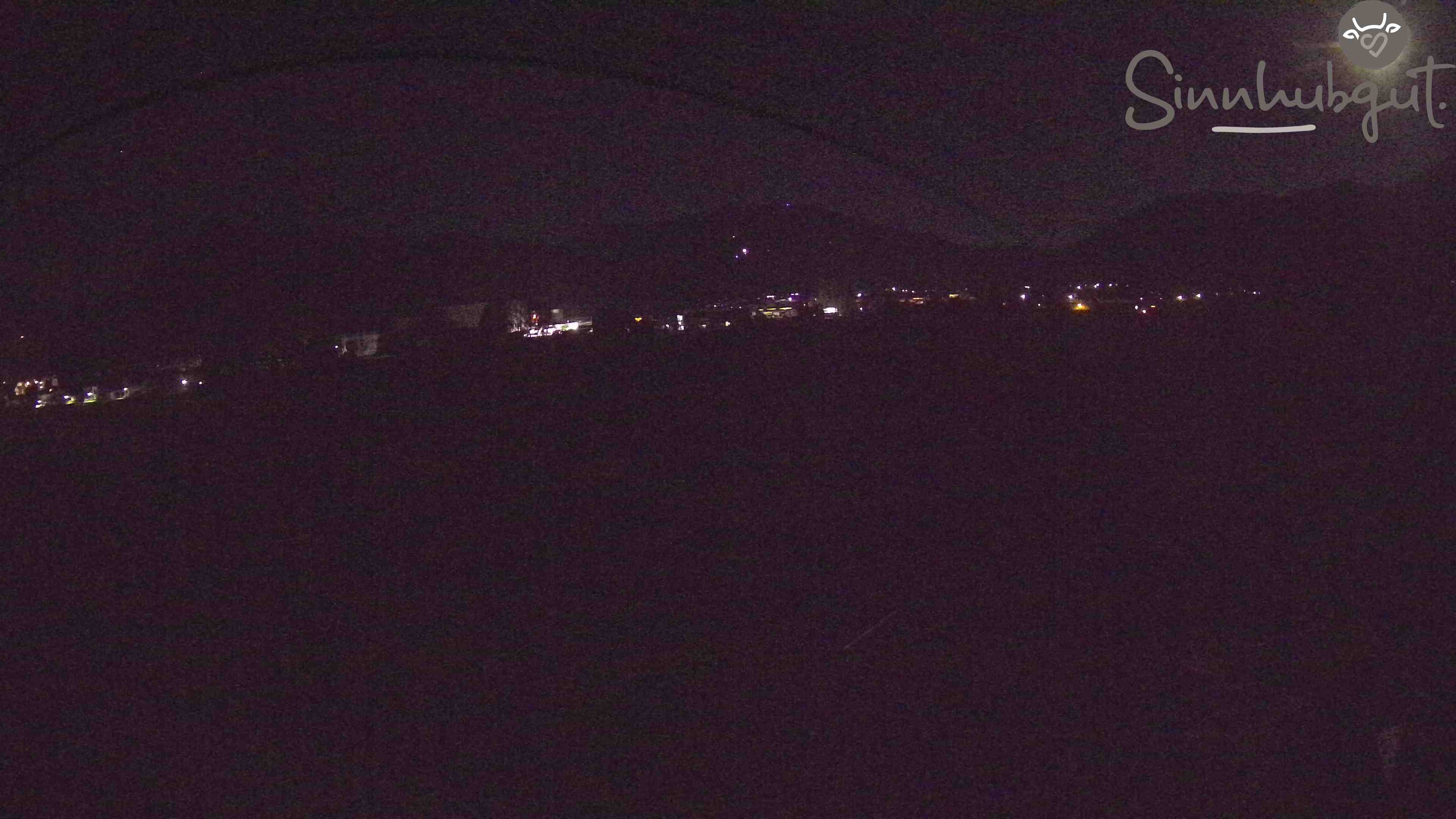 Archived image Webcam Sinnhub farm - Altenmarkt