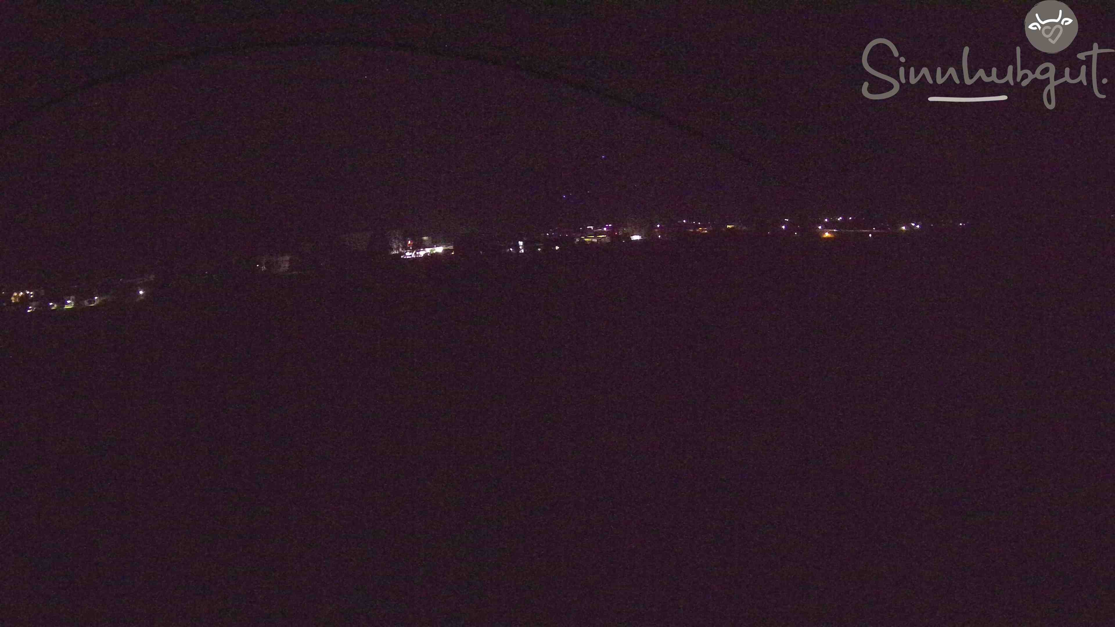Archived image Webcam Sinnhub farm - Altenmarkt