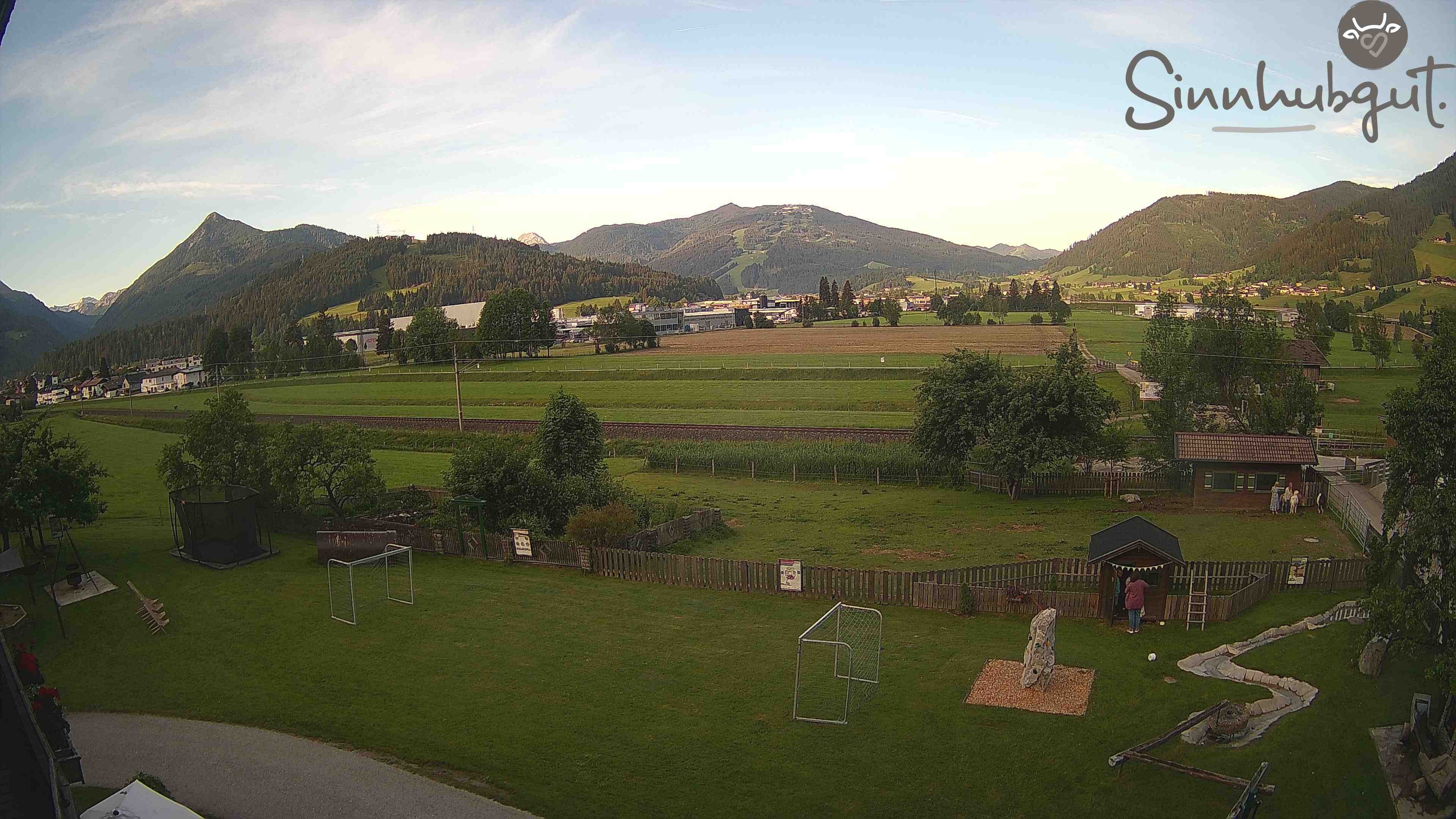 Archived image Webcam Sinnhub farm - Altenmarkt