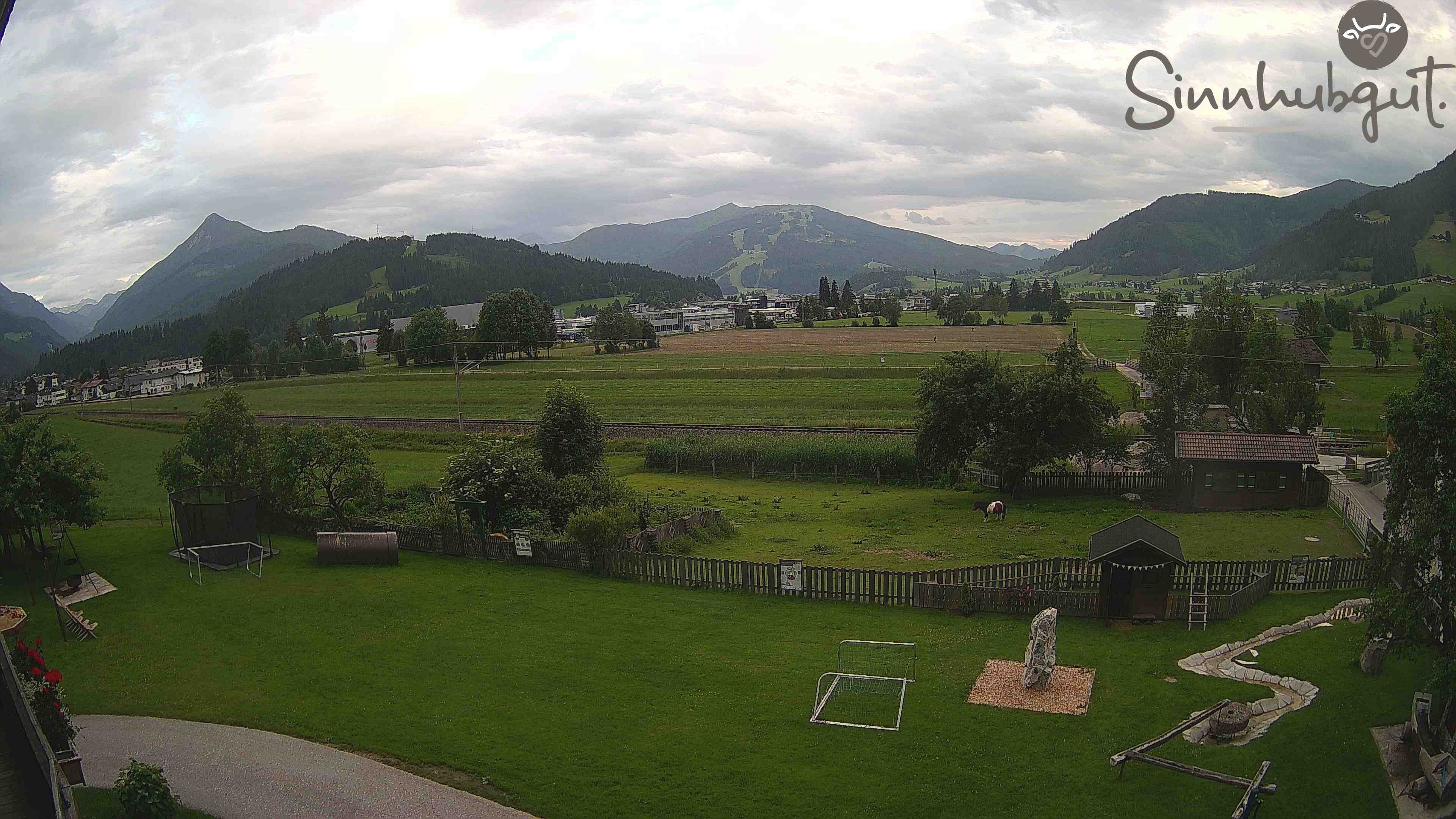 Archived image Webcam Sinnhub farm - Altenmarkt