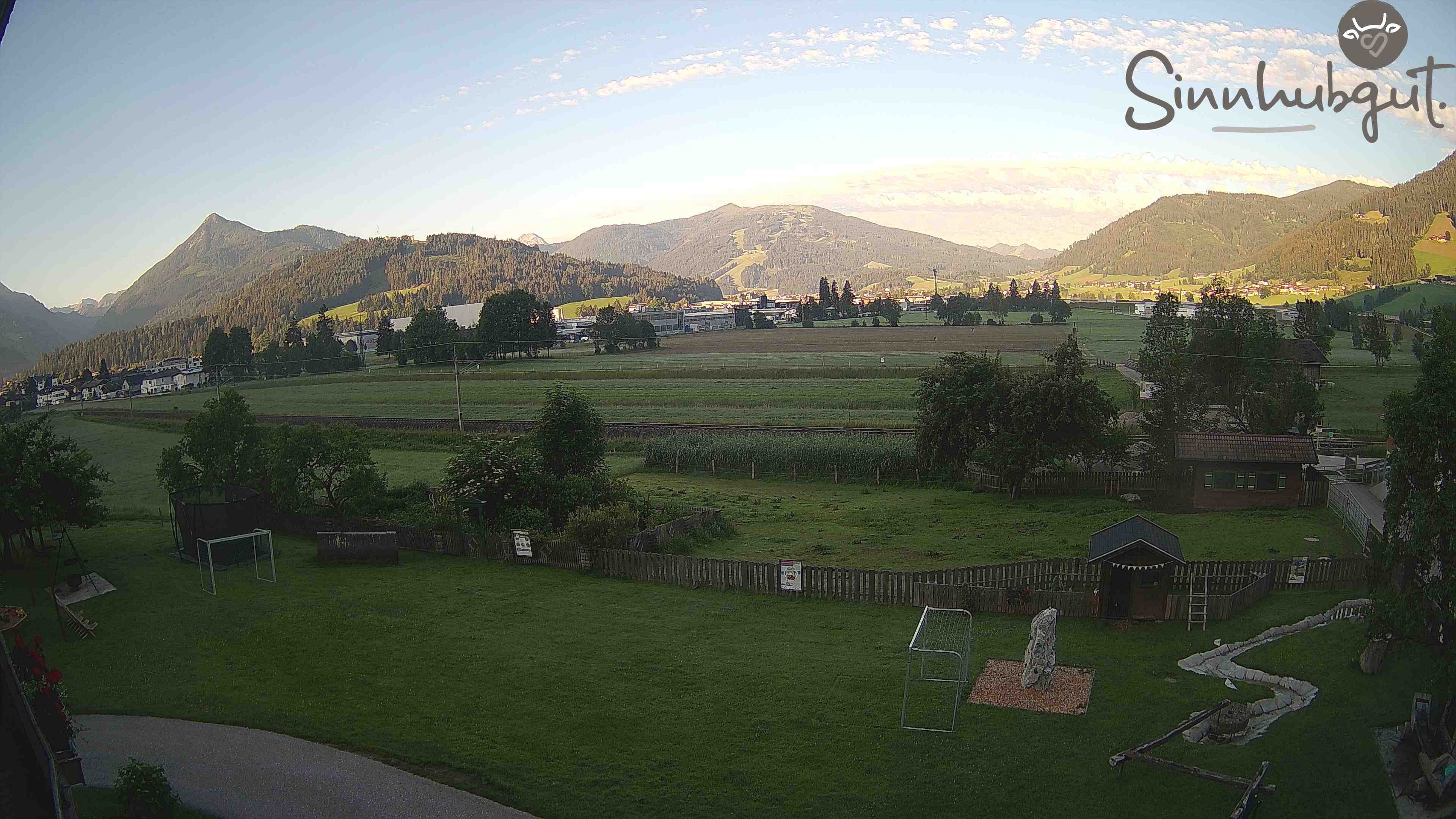 Archived image Webcam Sinnhub farm - Altenmarkt