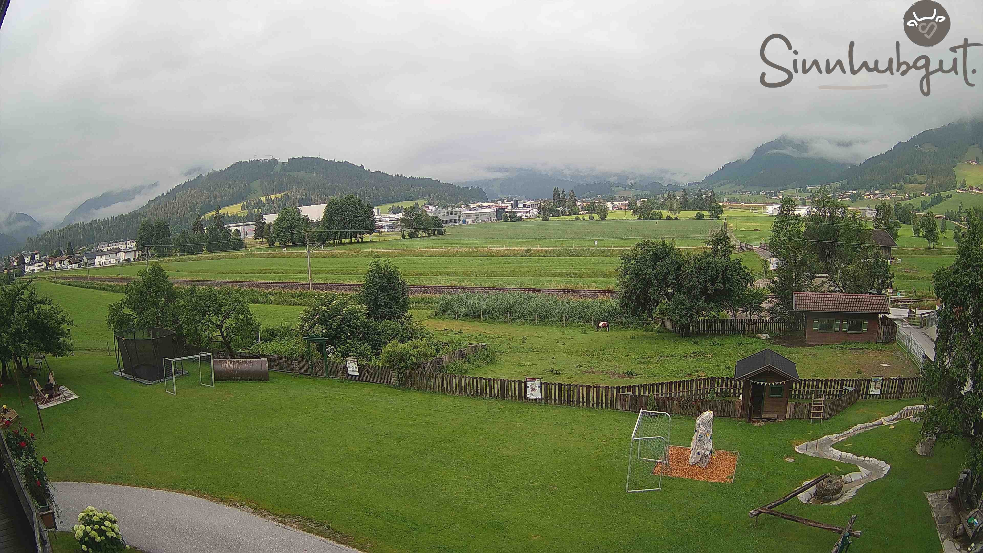 Archived image Webcam Sinnhub farm - Altenmarkt