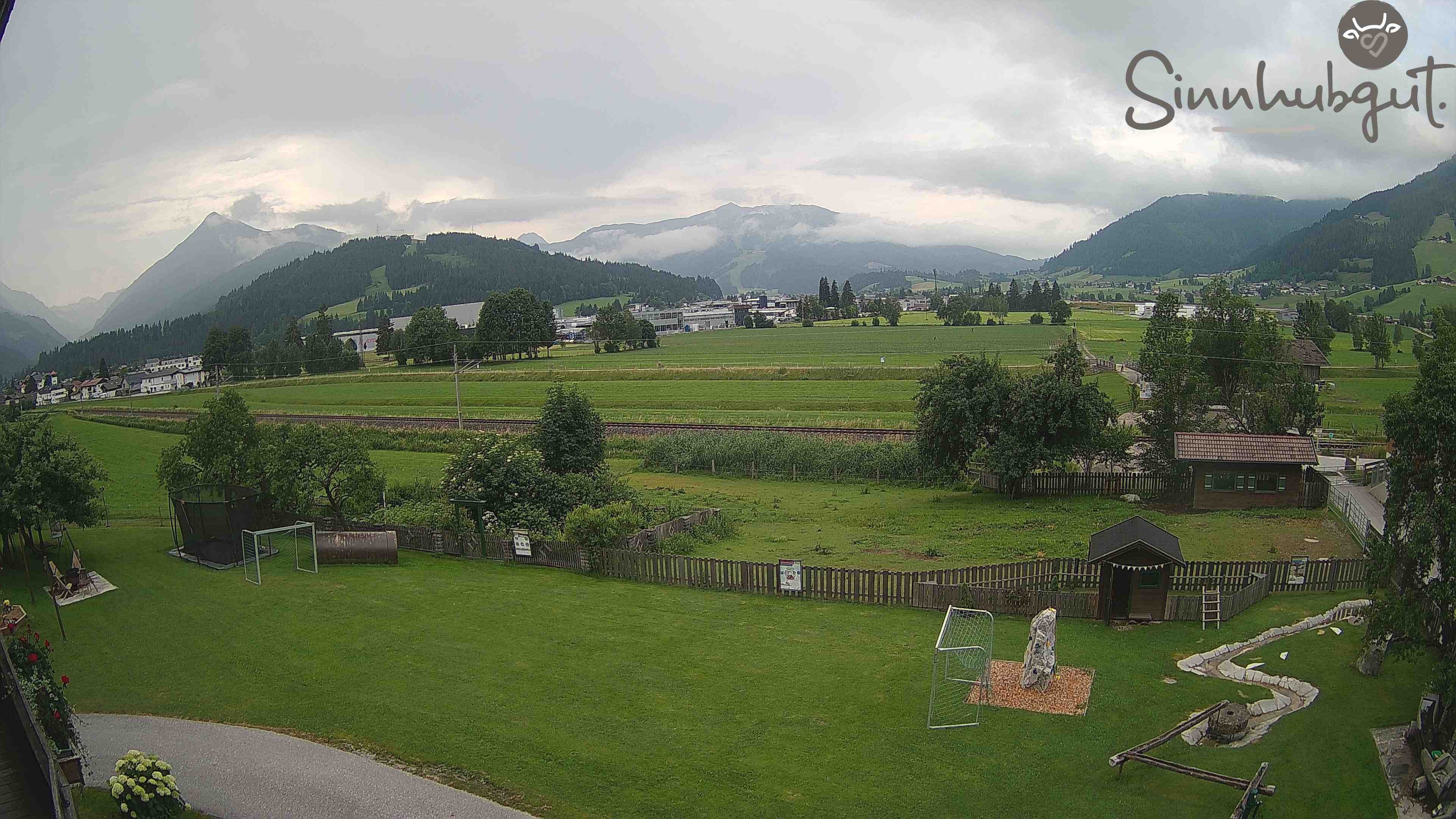 Archived image Webcam Sinnhub farm - Altenmarkt