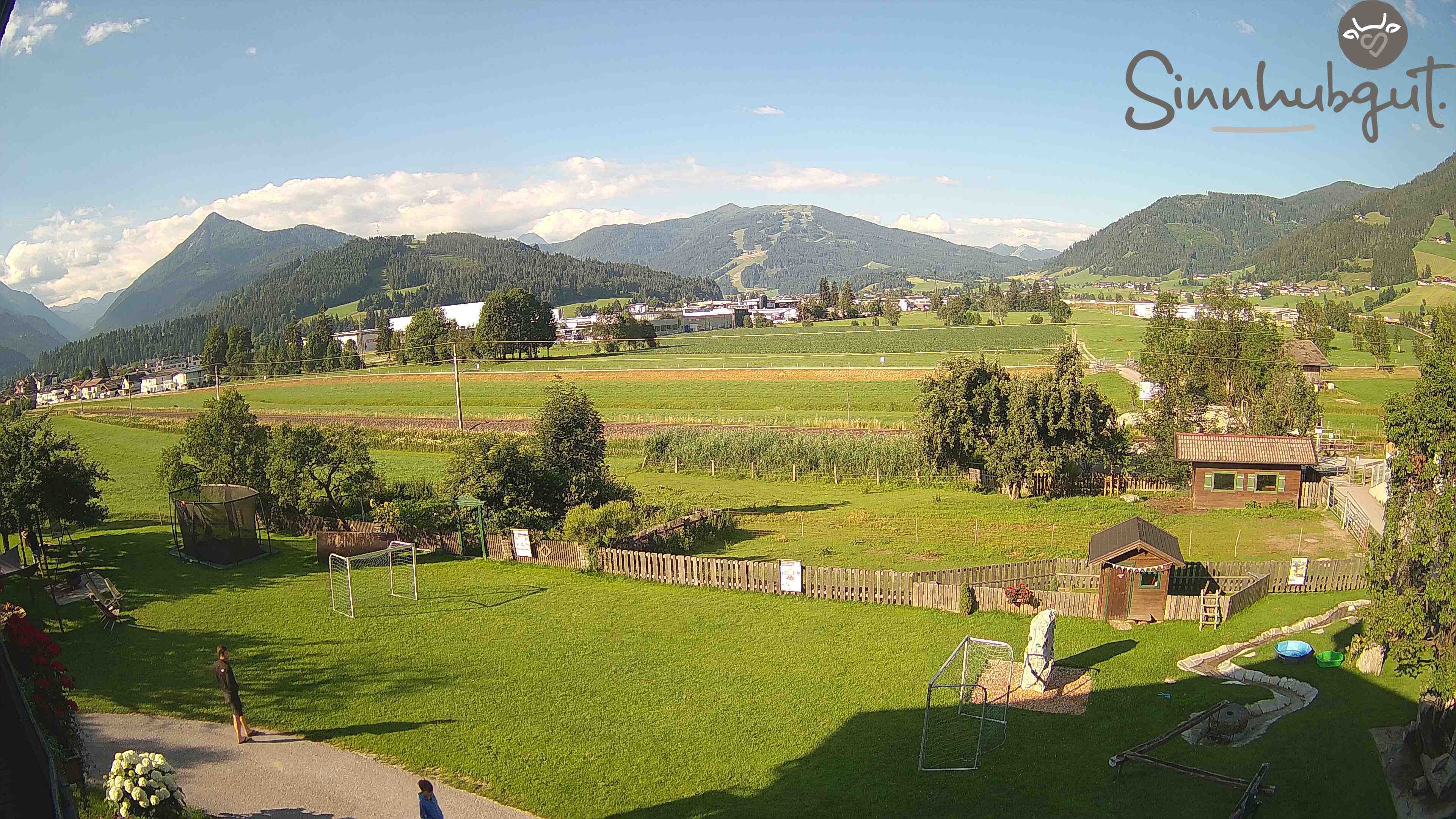 Archived image Webcam Sinnhub farm - Altenmarkt