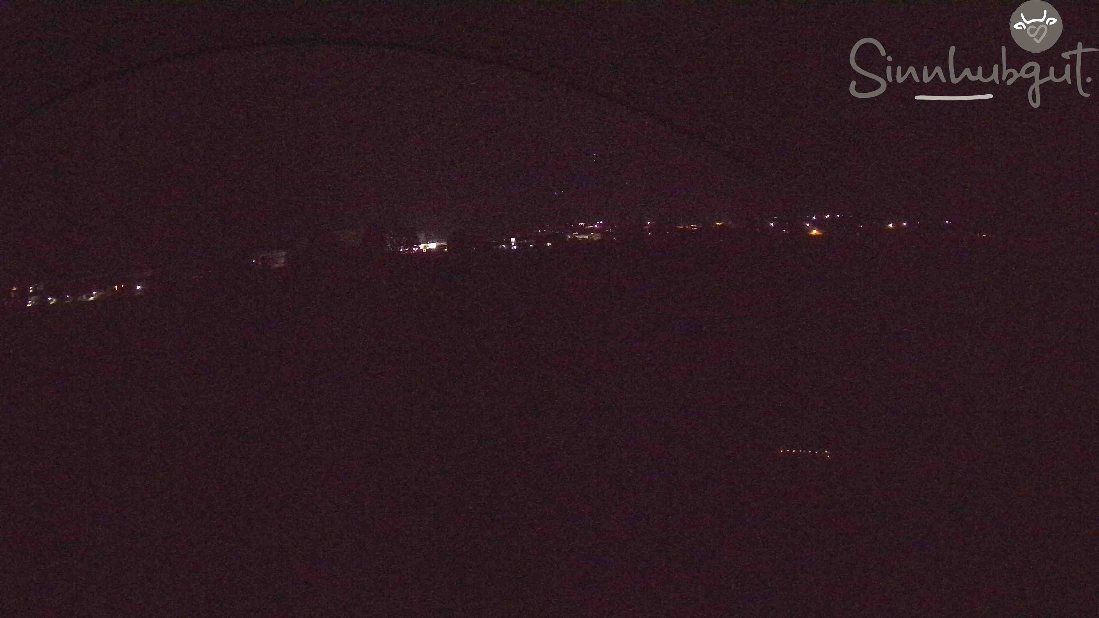 Archived image Webcam Sinnhub farm - Altenmarkt