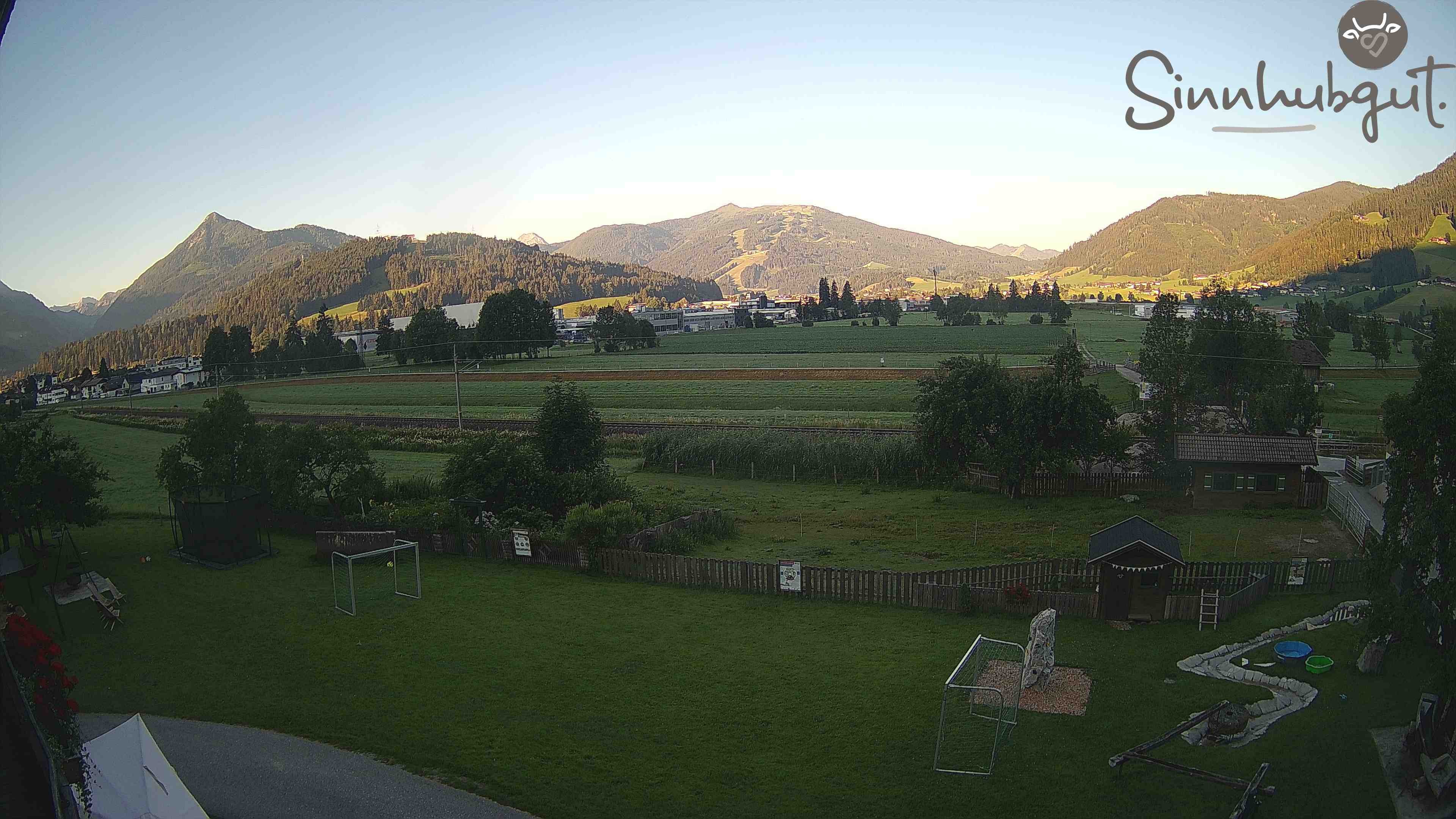 Archived image Webcam Sinnhub farm - Altenmarkt