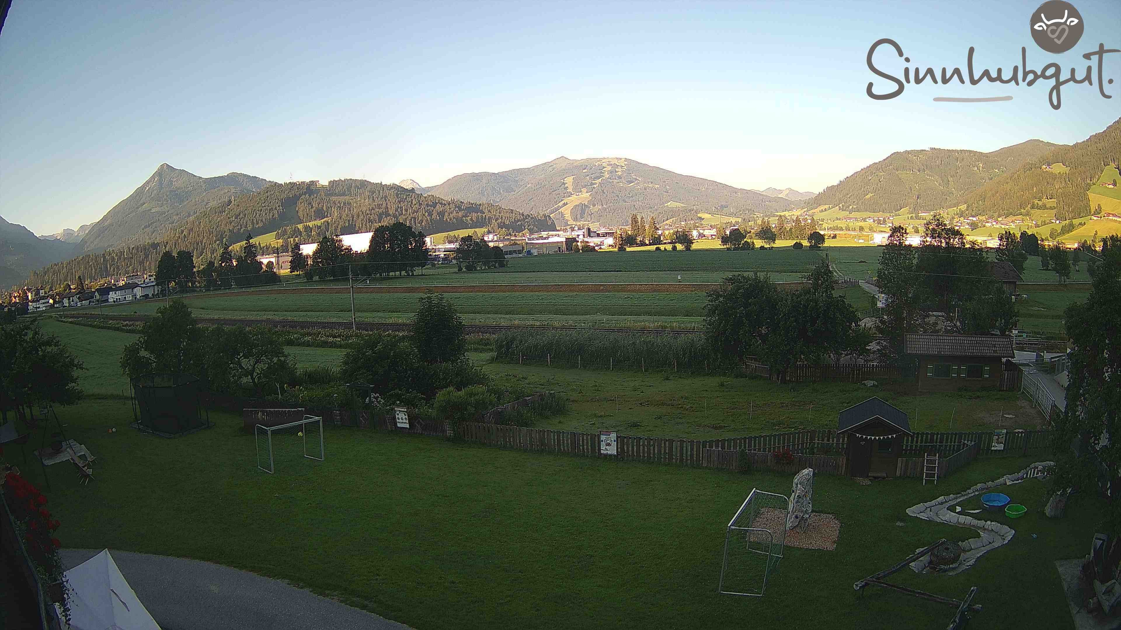 Archived image Webcam Sinnhub farm - Altenmarkt