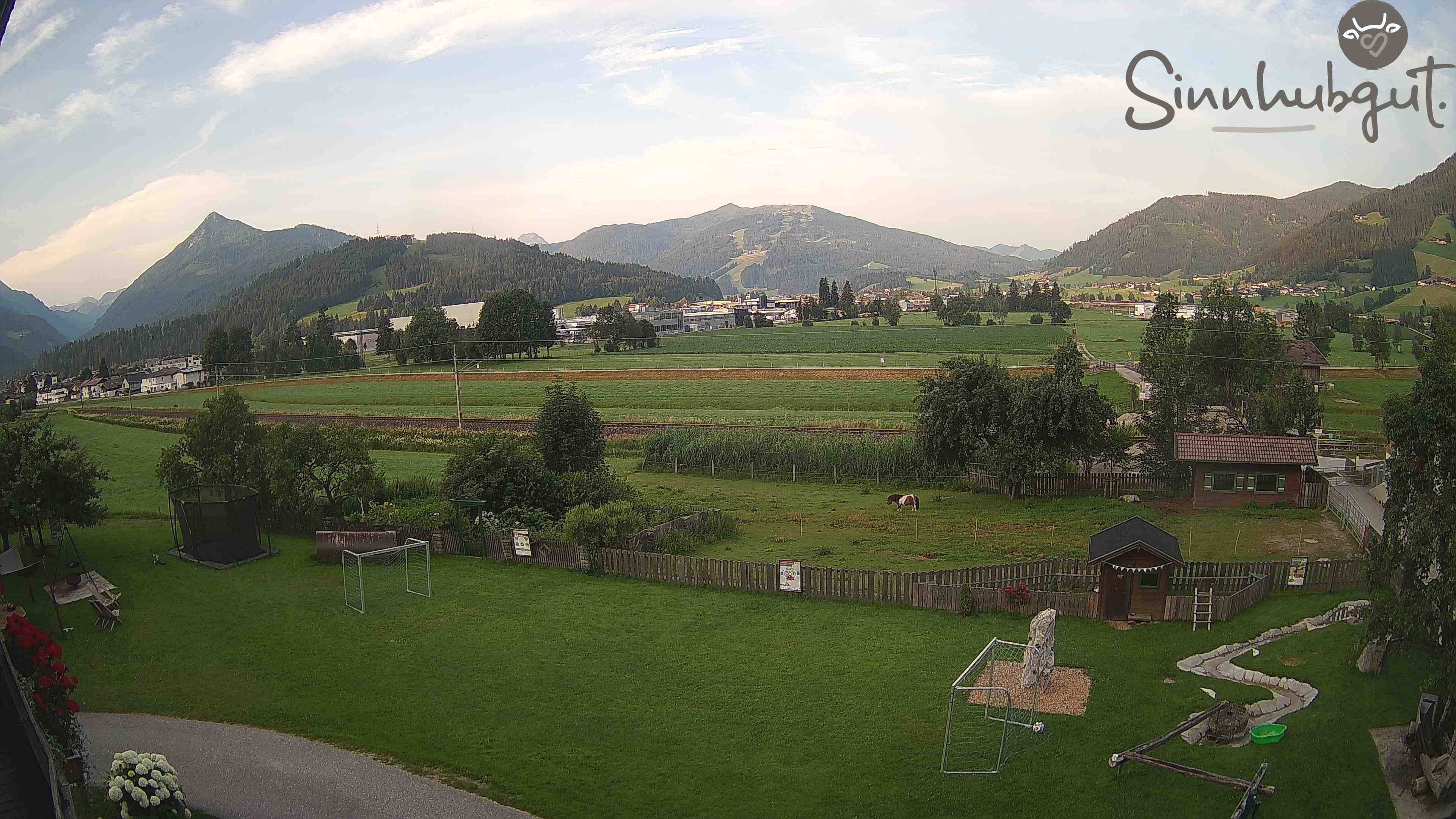 Archived image Webcam Sinnhub farm - Altenmarkt