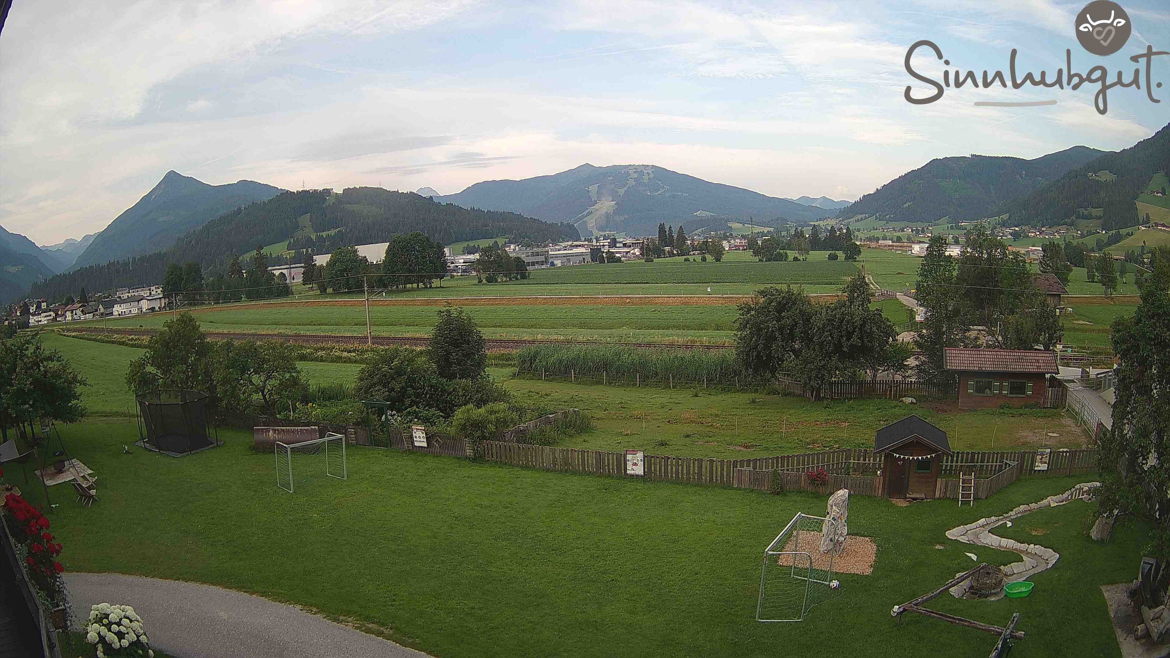 Archived image Webcam Sinnhub farm - Altenmarkt