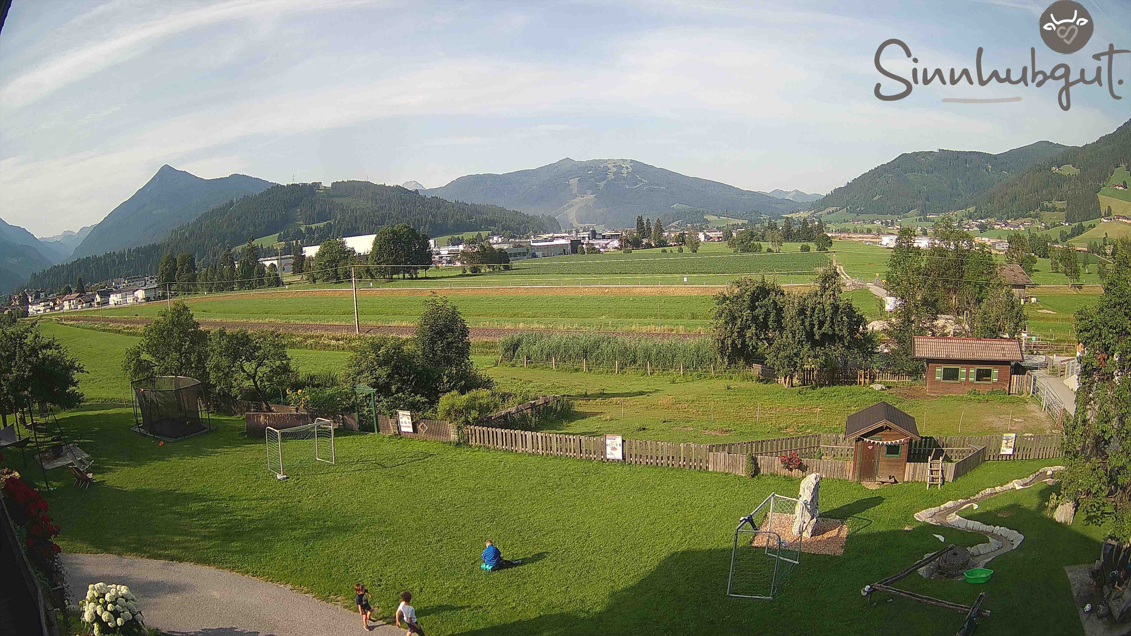 Archived image Webcam Sinnhub farm - Altenmarkt
