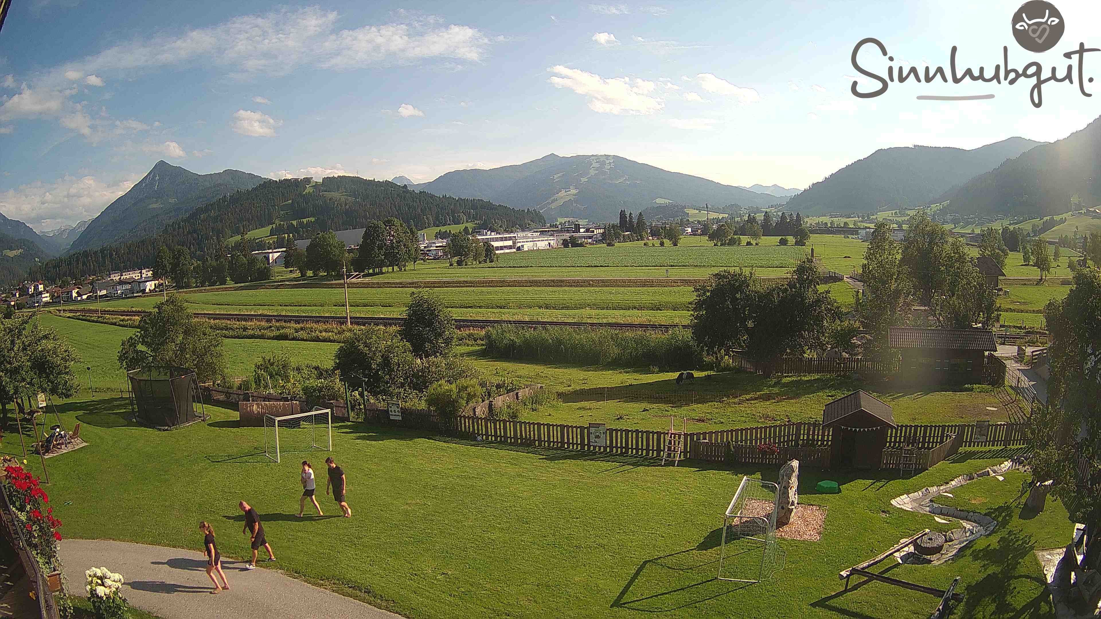 Archived image Webcam Sinnhub farm - Altenmarkt