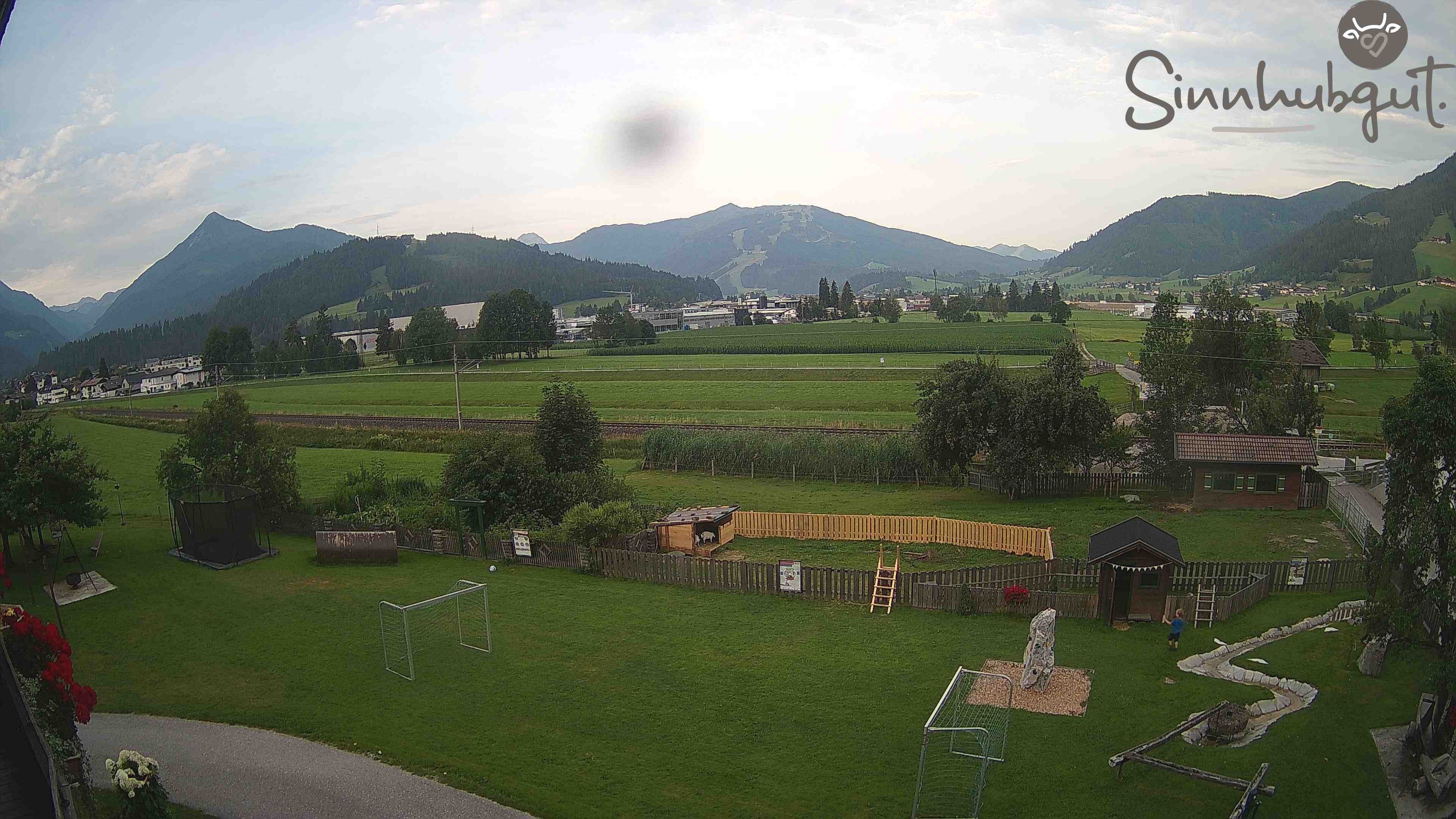 Archived image Webcam Sinnhub farm - Altenmarkt