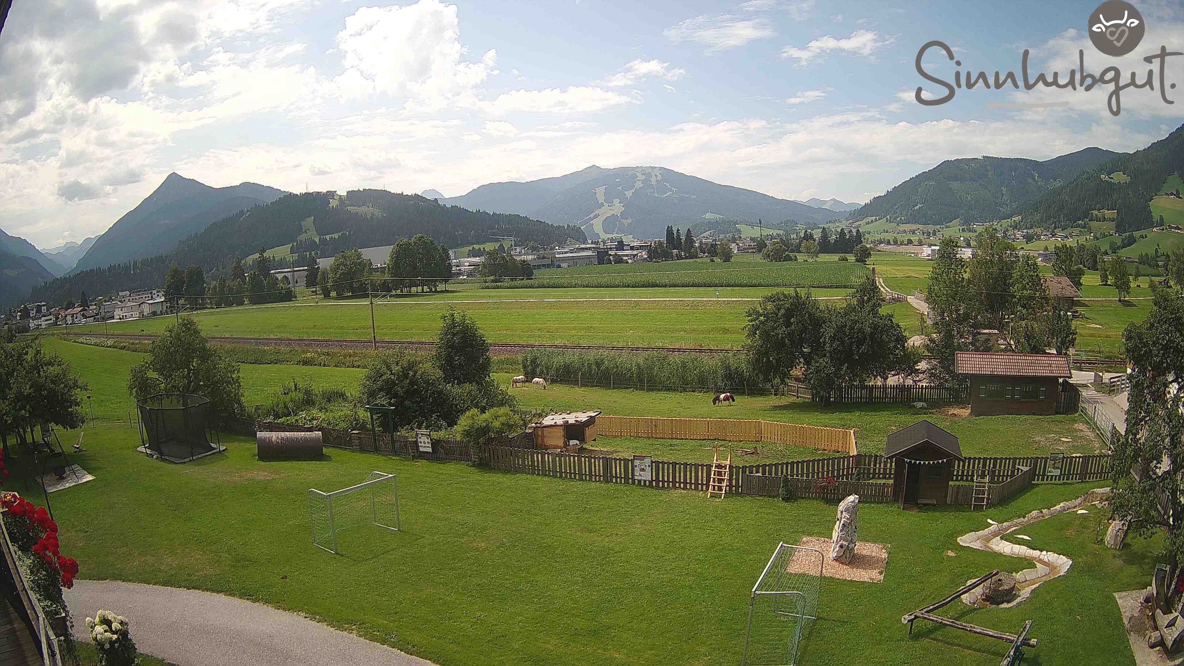 Archived image Webcam Sinnhub farm - Altenmarkt