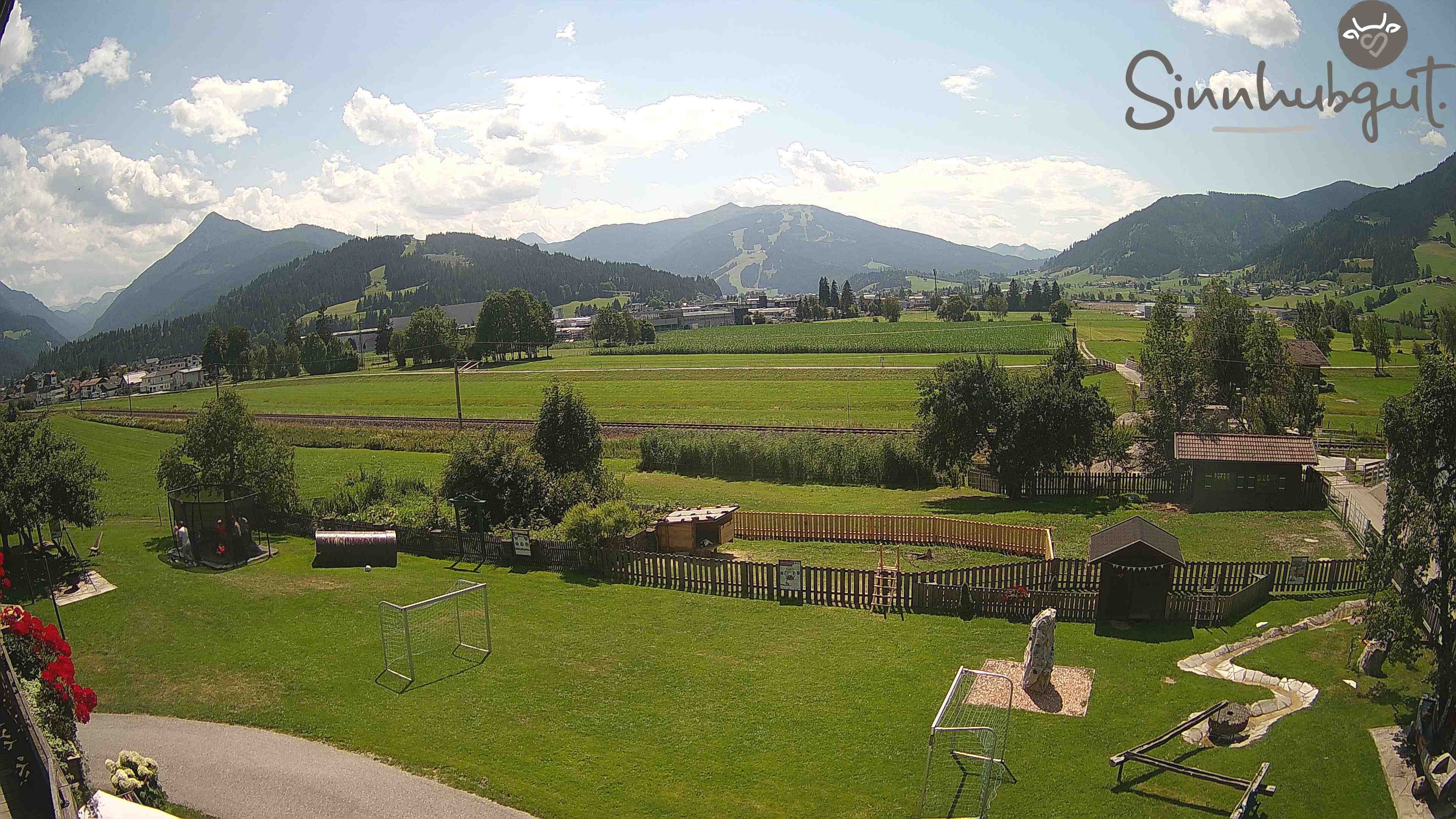Archived image Webcam Sinnhub farm - Altenmarkt