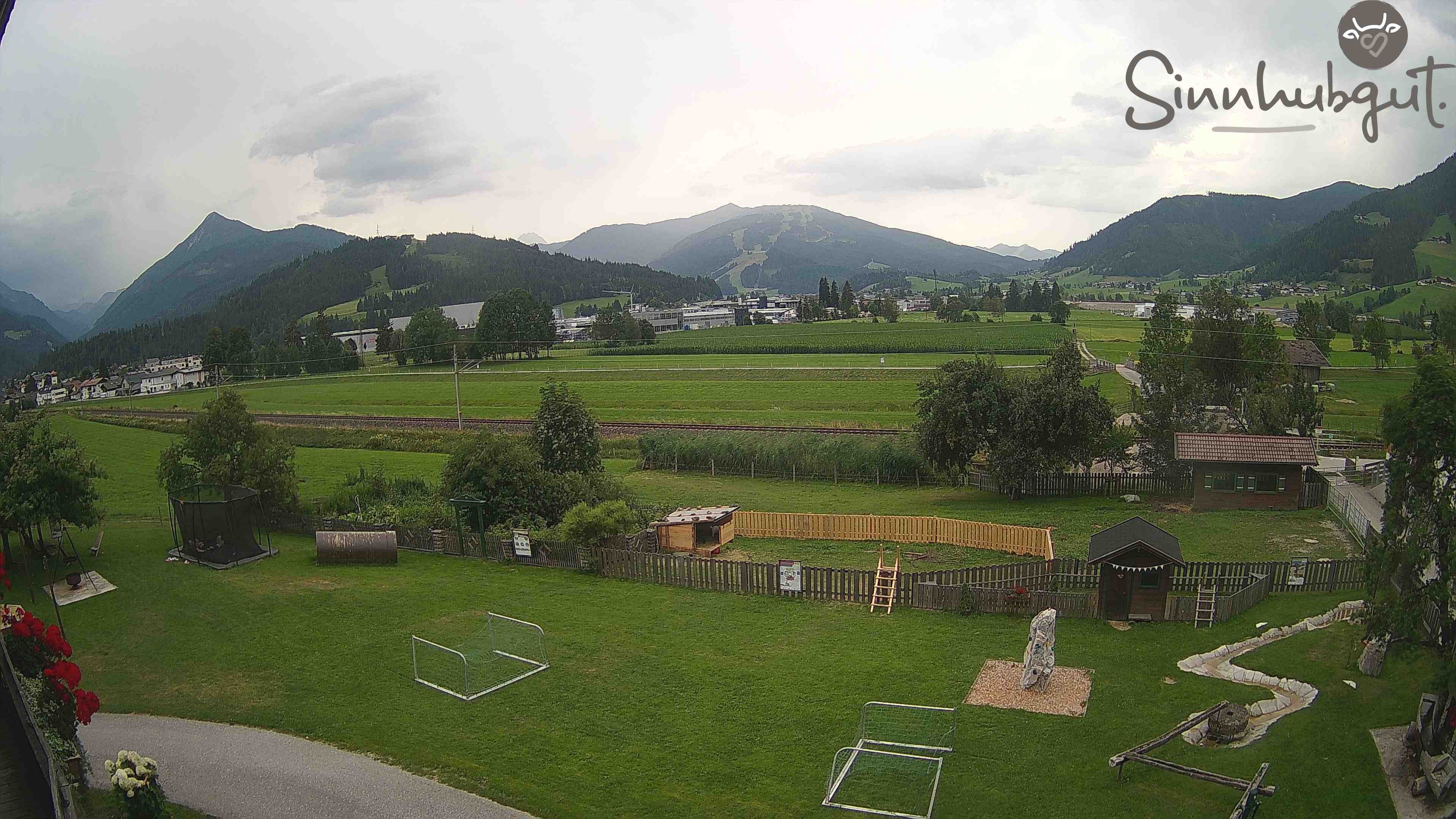 Archived image Webcam Sinnhub farm - Altenmarkt