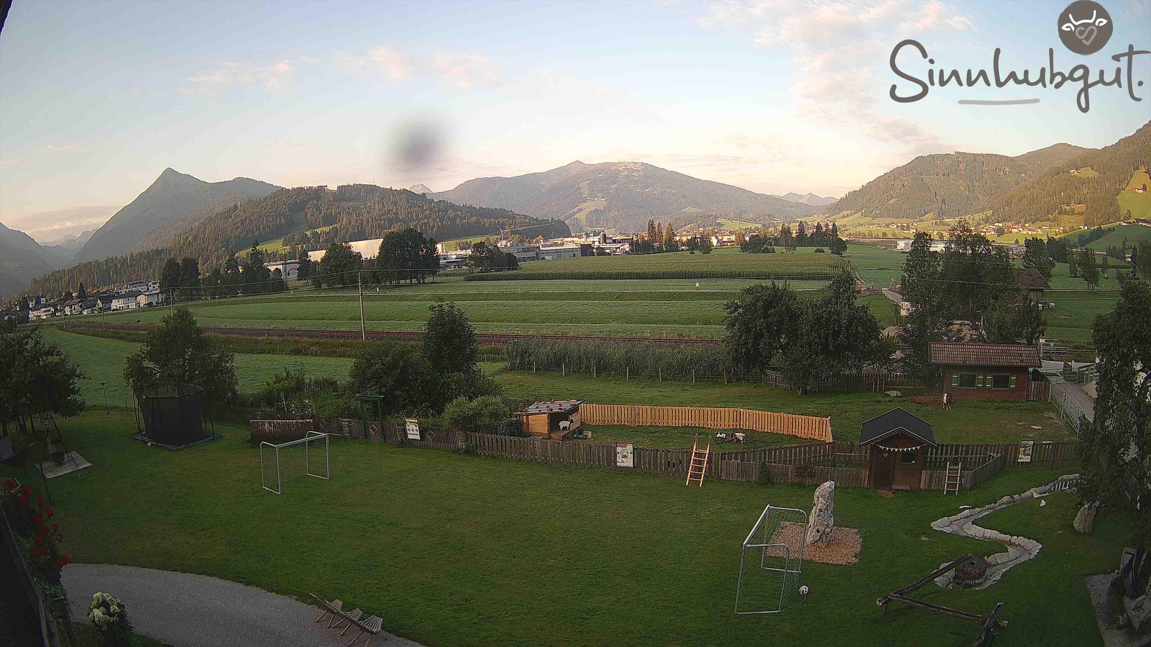 Archived image Webcam Sinnhub farm - Altenmarkt
