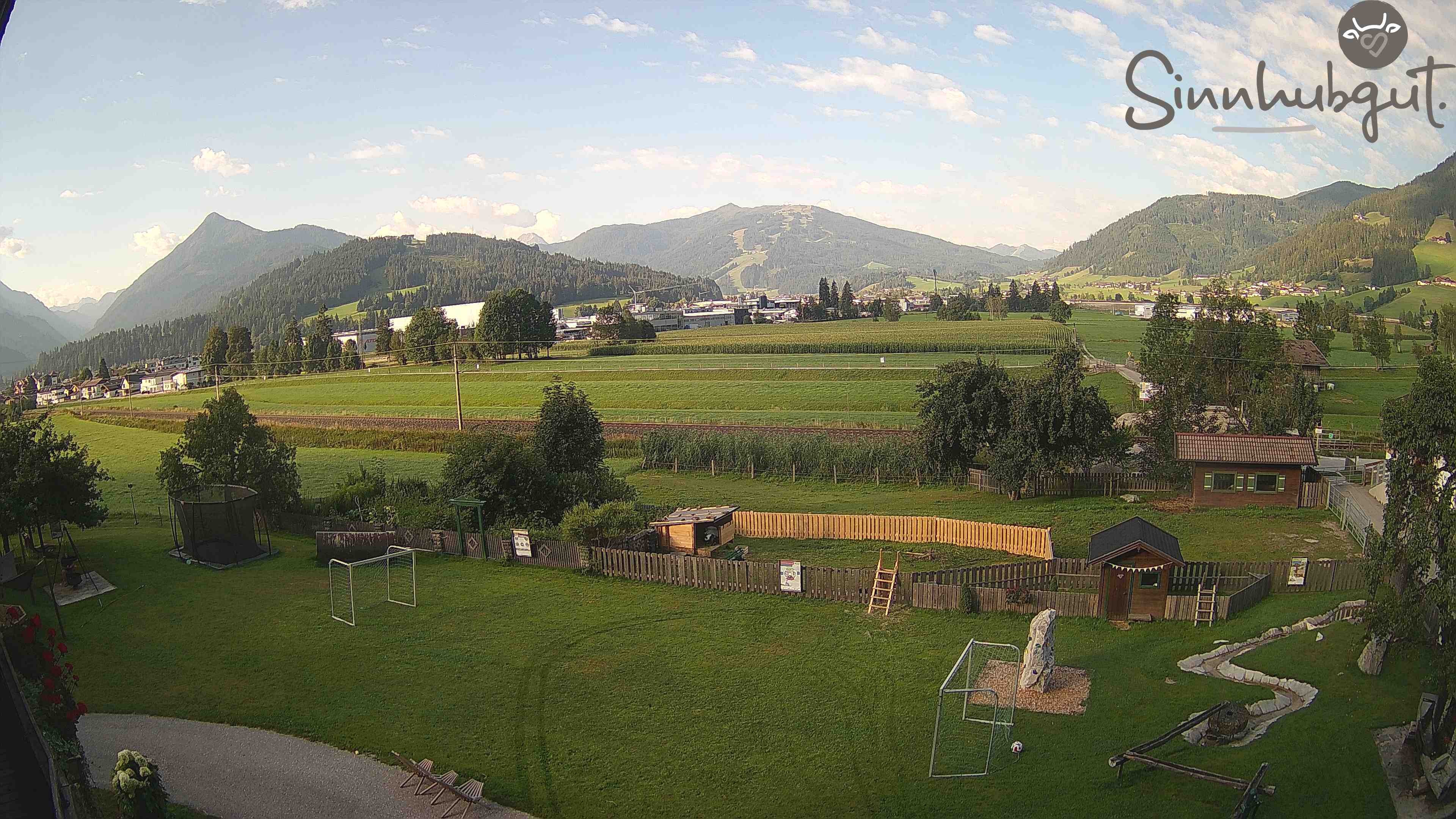 Archived image Webcam Sinnhub farm - Altenmarkt
