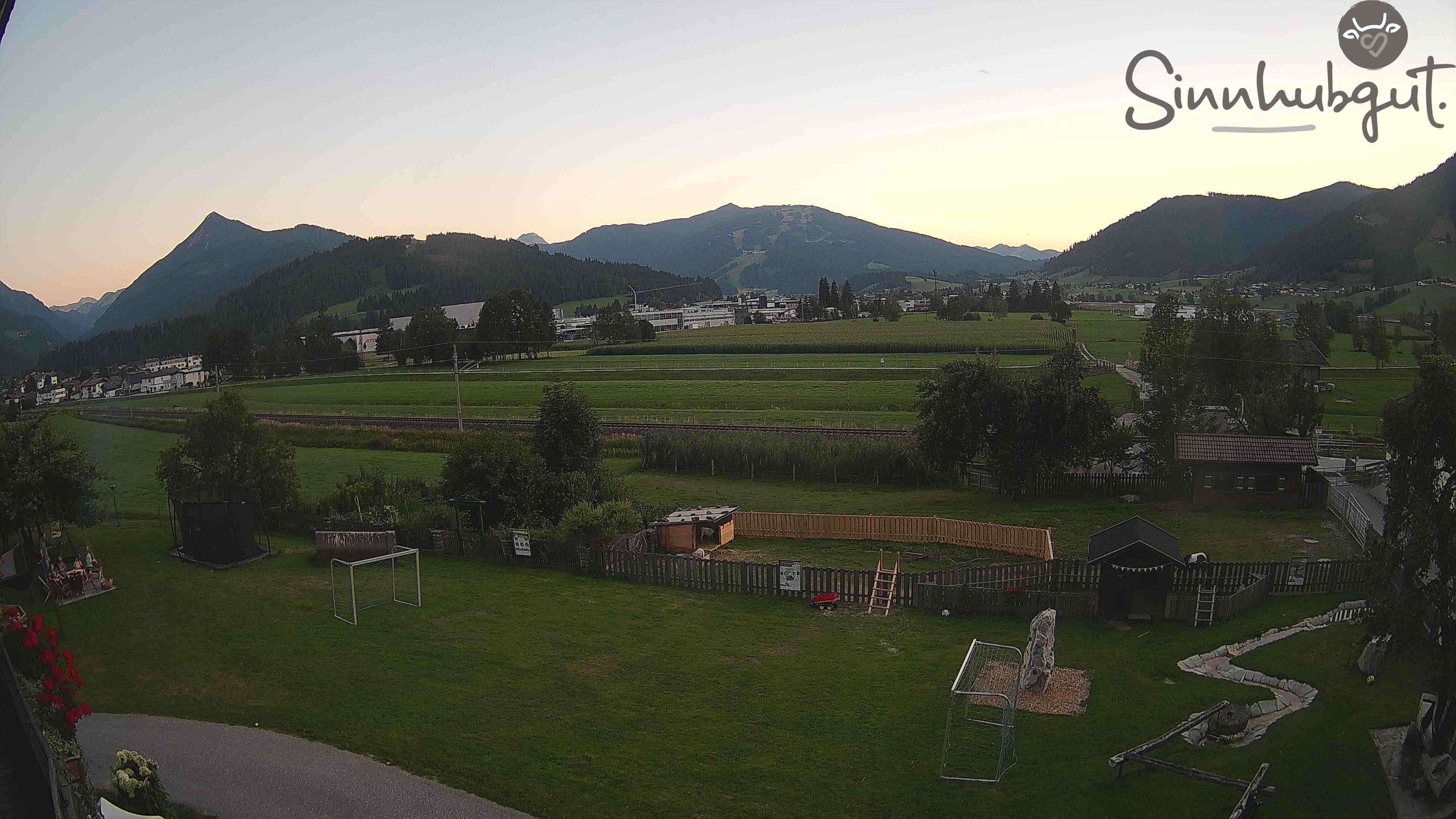 Archived image Webcam Sinnhub farm - Altenmarkt