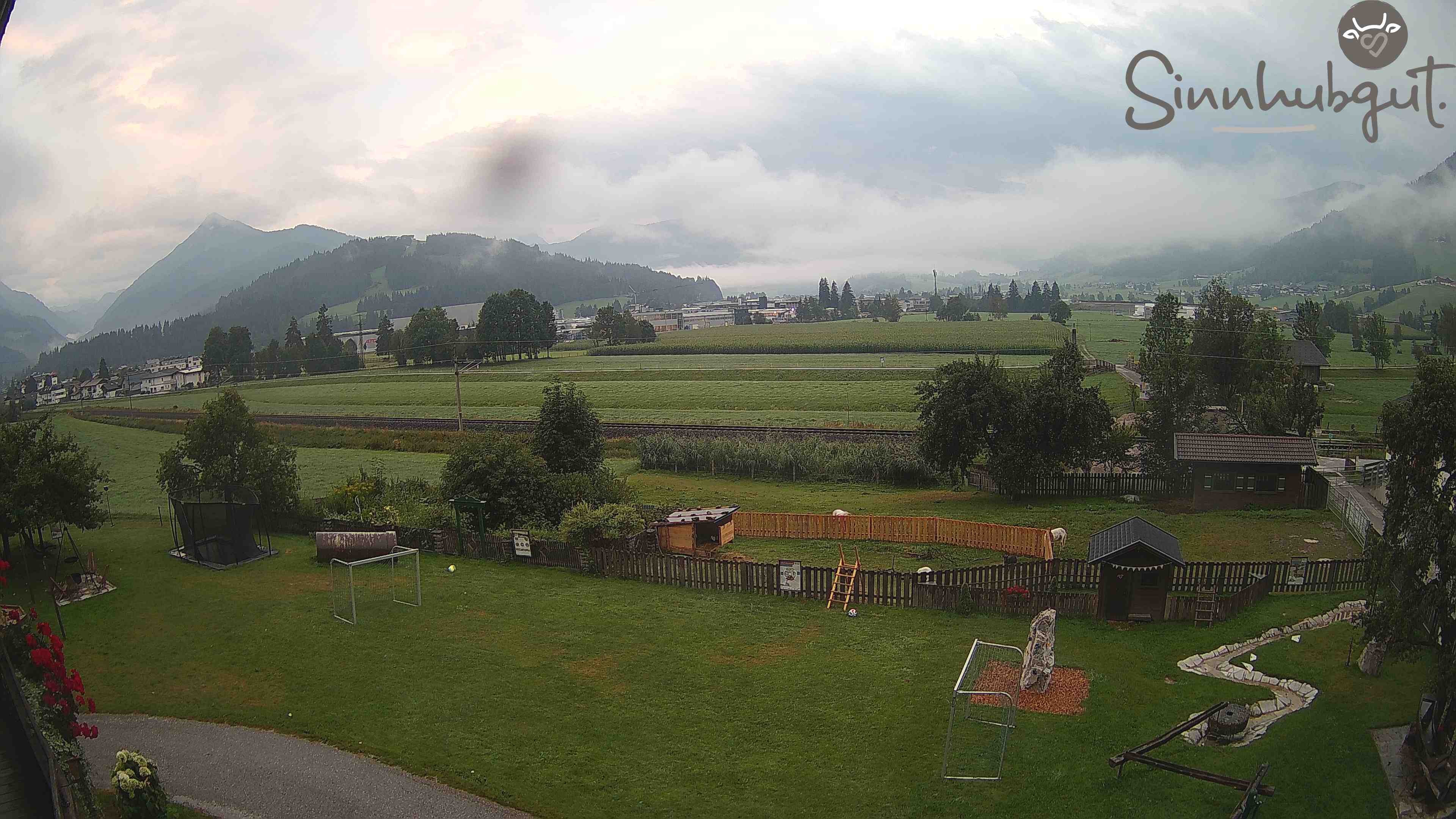 Archived image Webcam Sinnhub farm - Altenmarkt