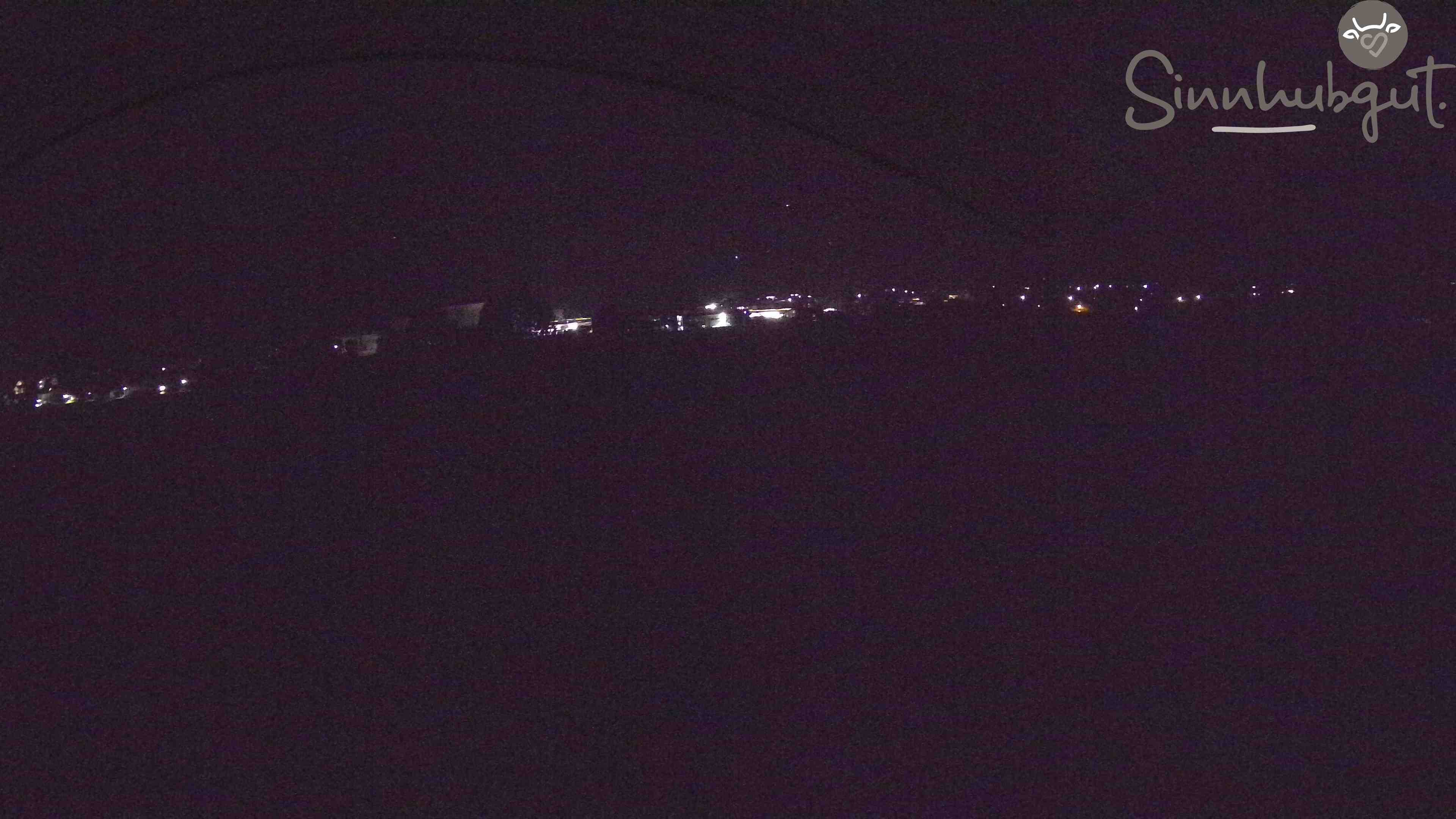 Archived image Webcam Sinnhub farm - Altenmarkt