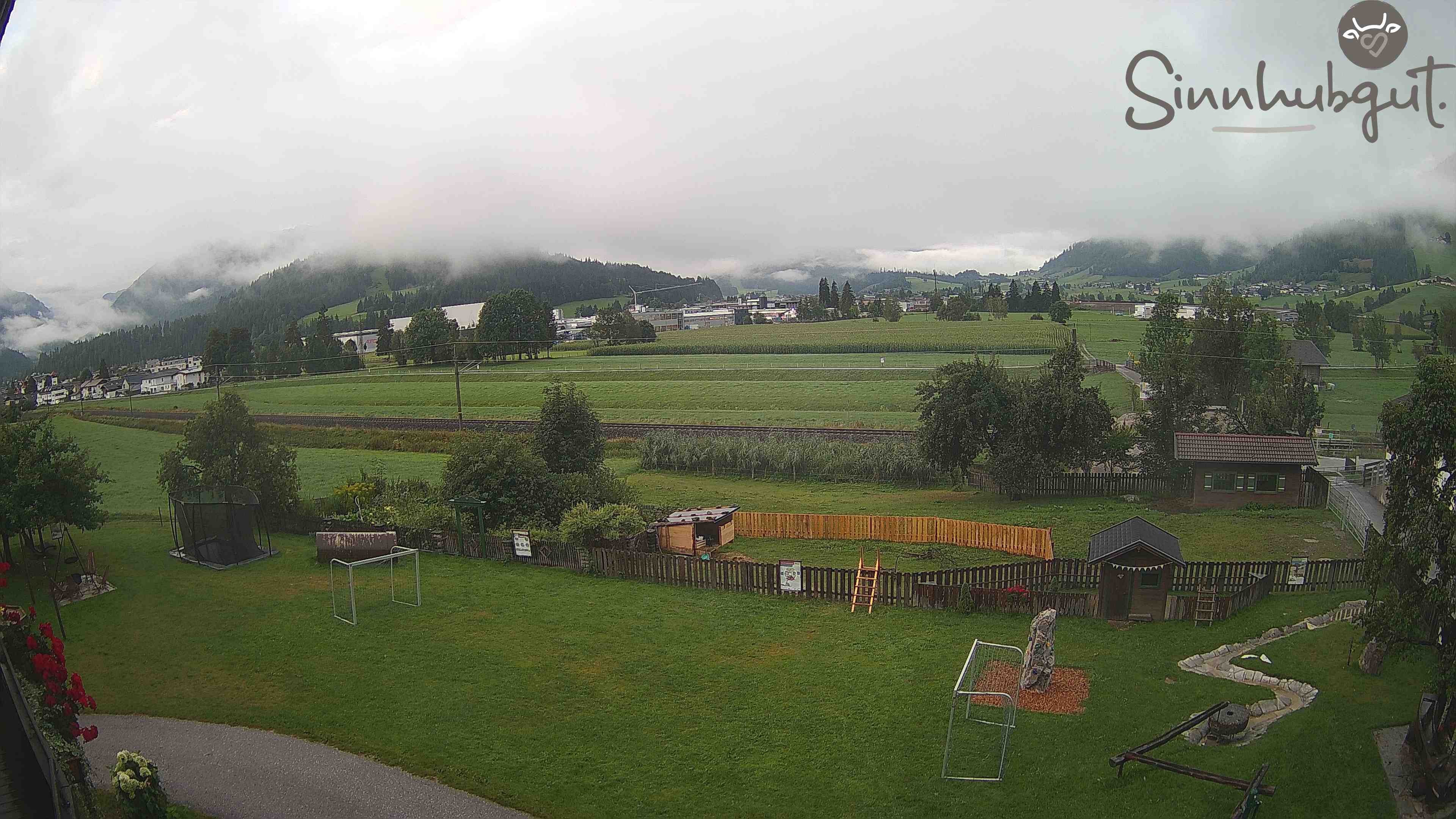 Archived image Webcam Sinnhub farm - Altenmarkt