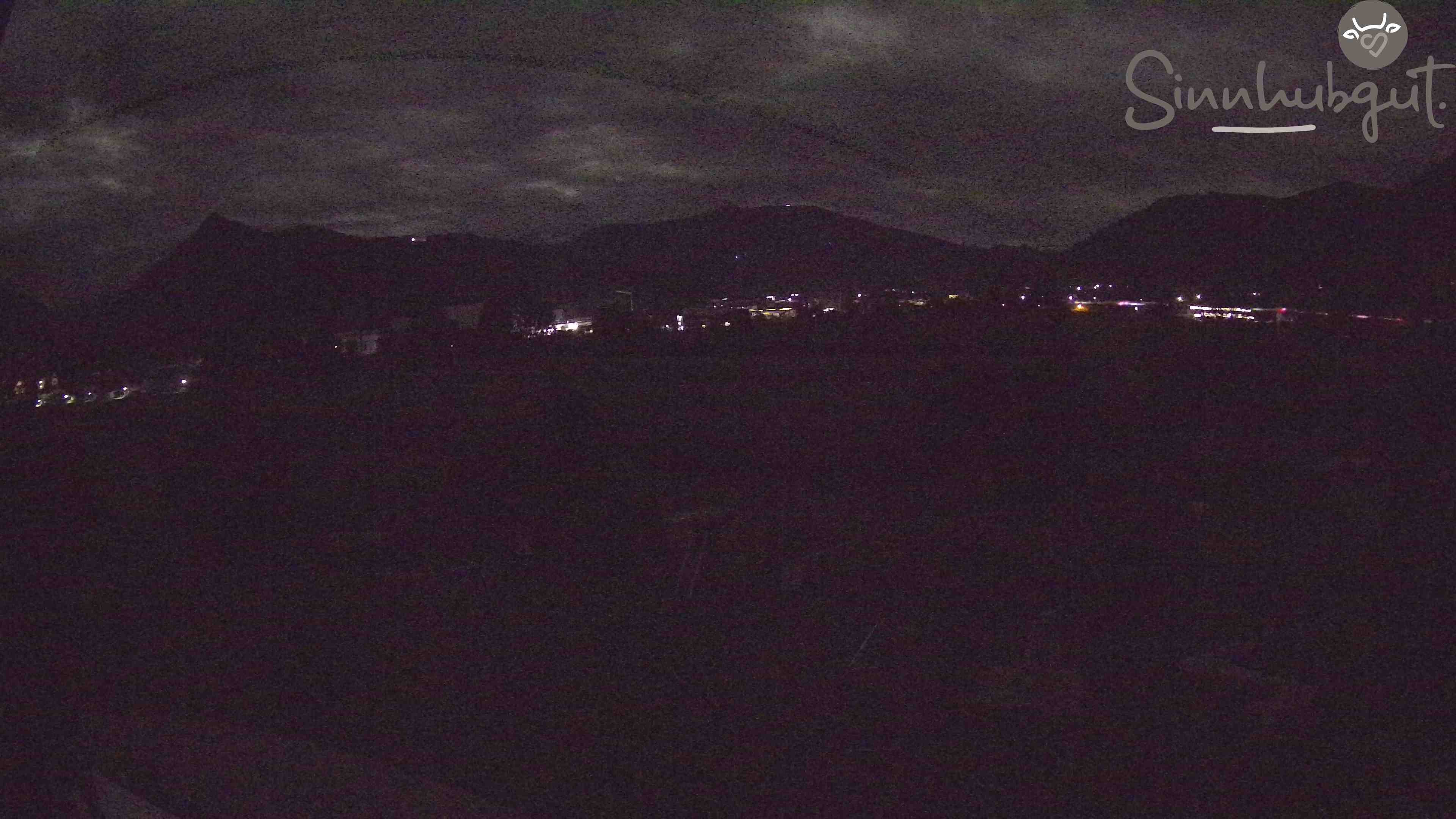 Archived image Webcam Sinnhub farm - Altenmarkt
