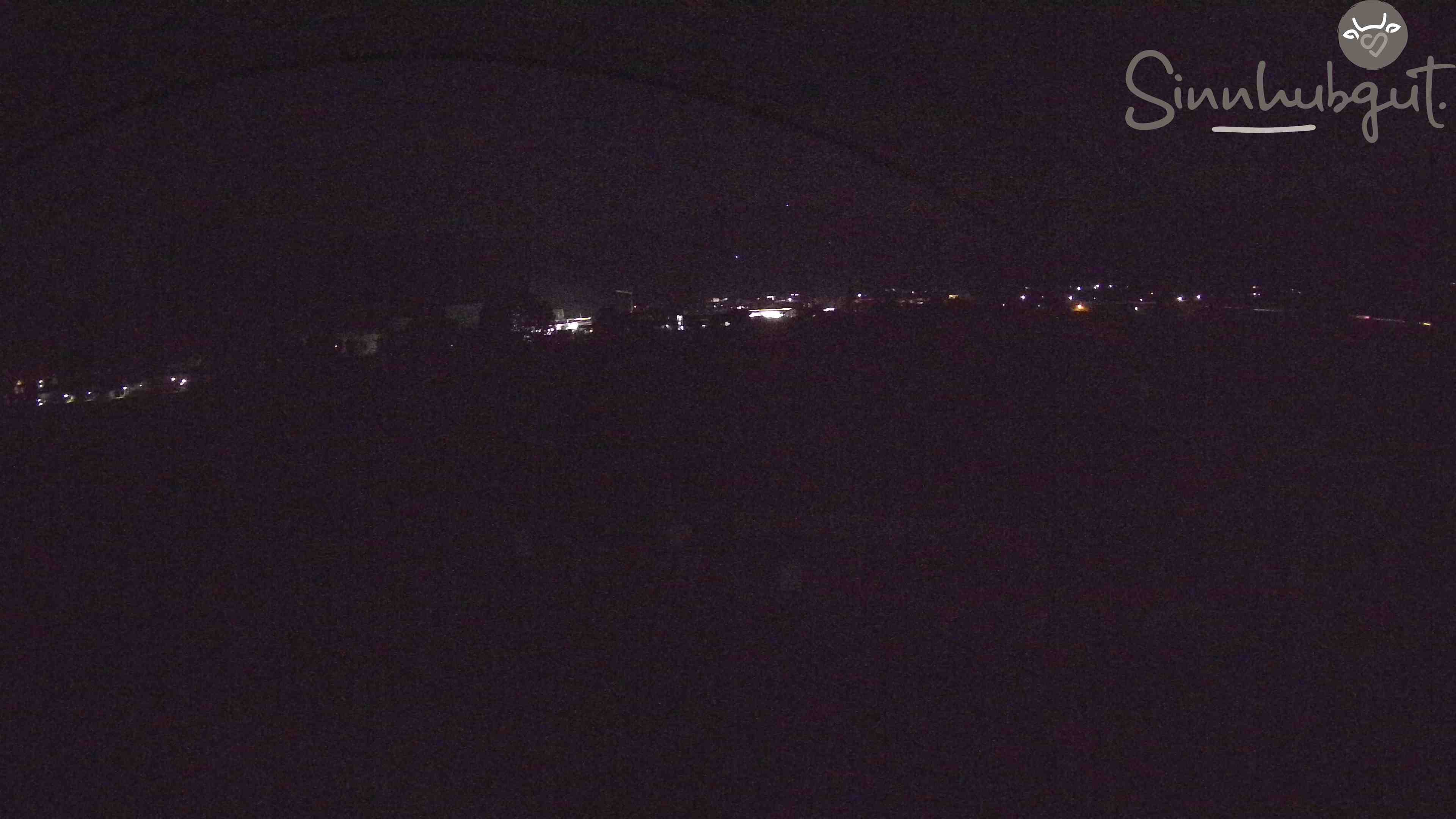 Archived image Webcam Sinnhub farm - Altenmarkt