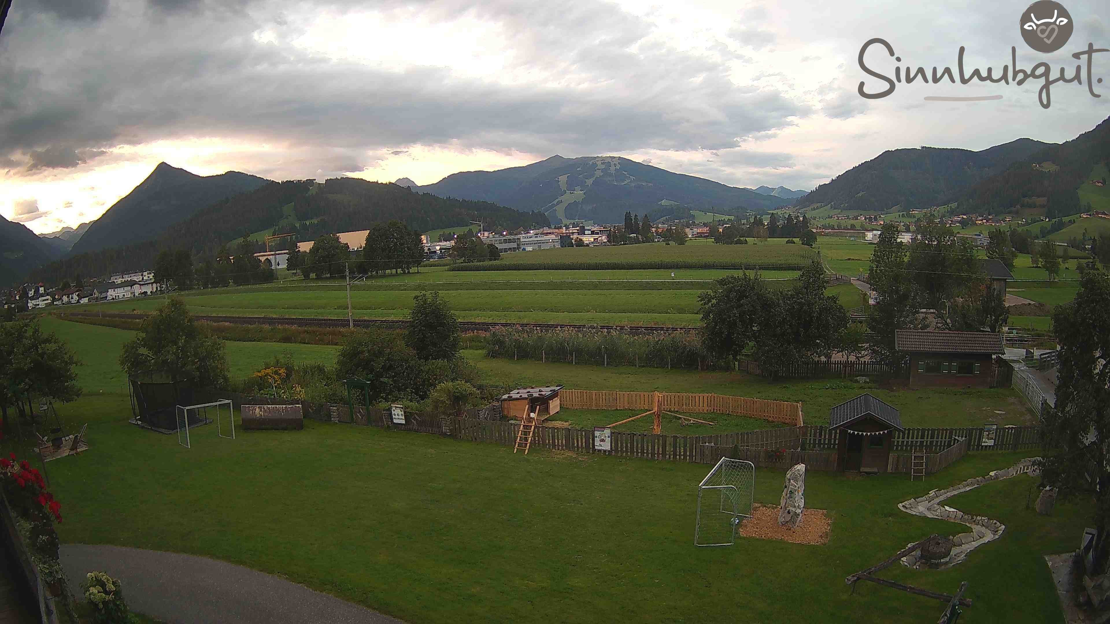 Archived image Webcam Sinnhub farm - Altenmarkt