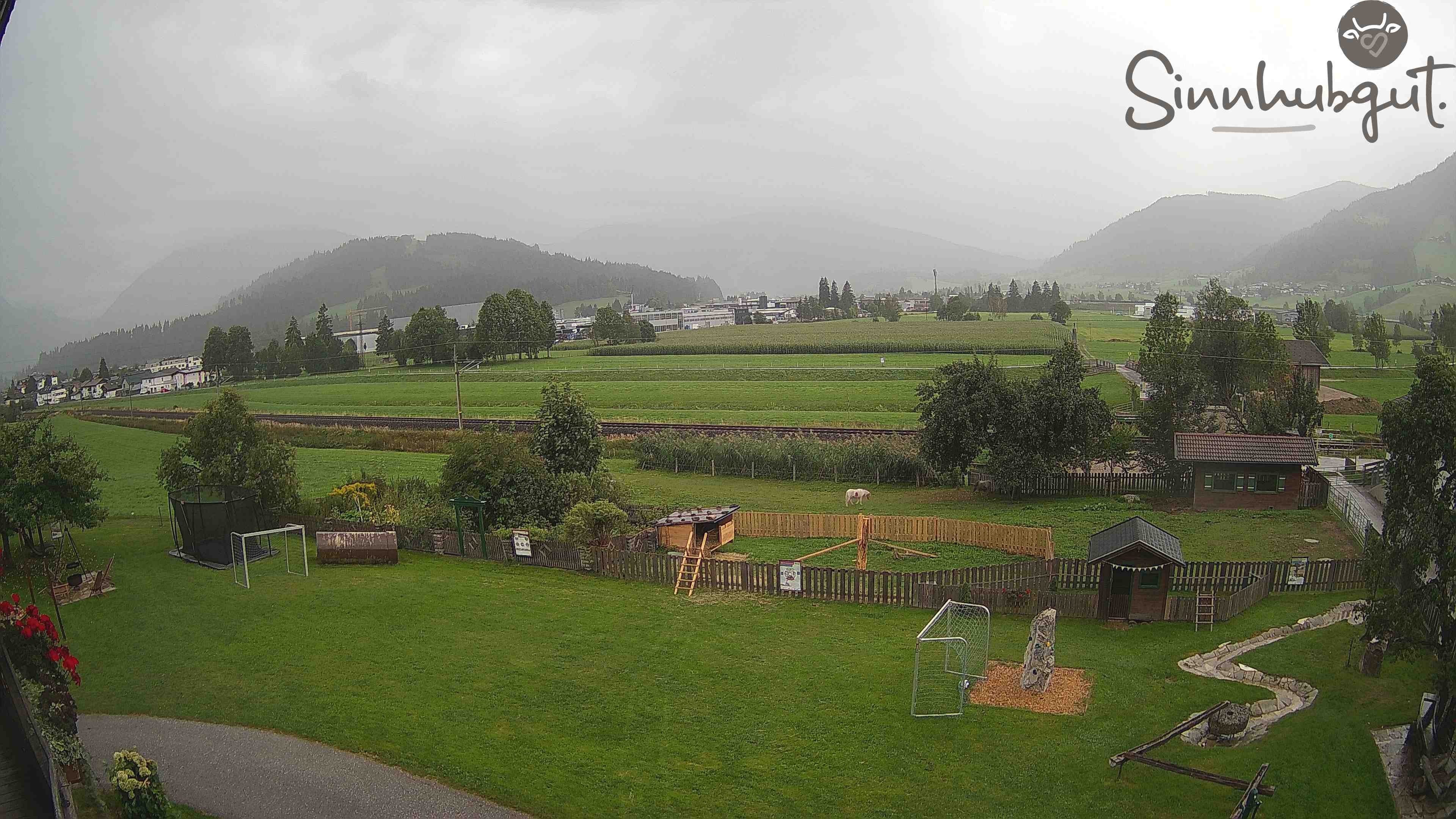 Archived image Webcam Sinnhub farm - Altenmarkt