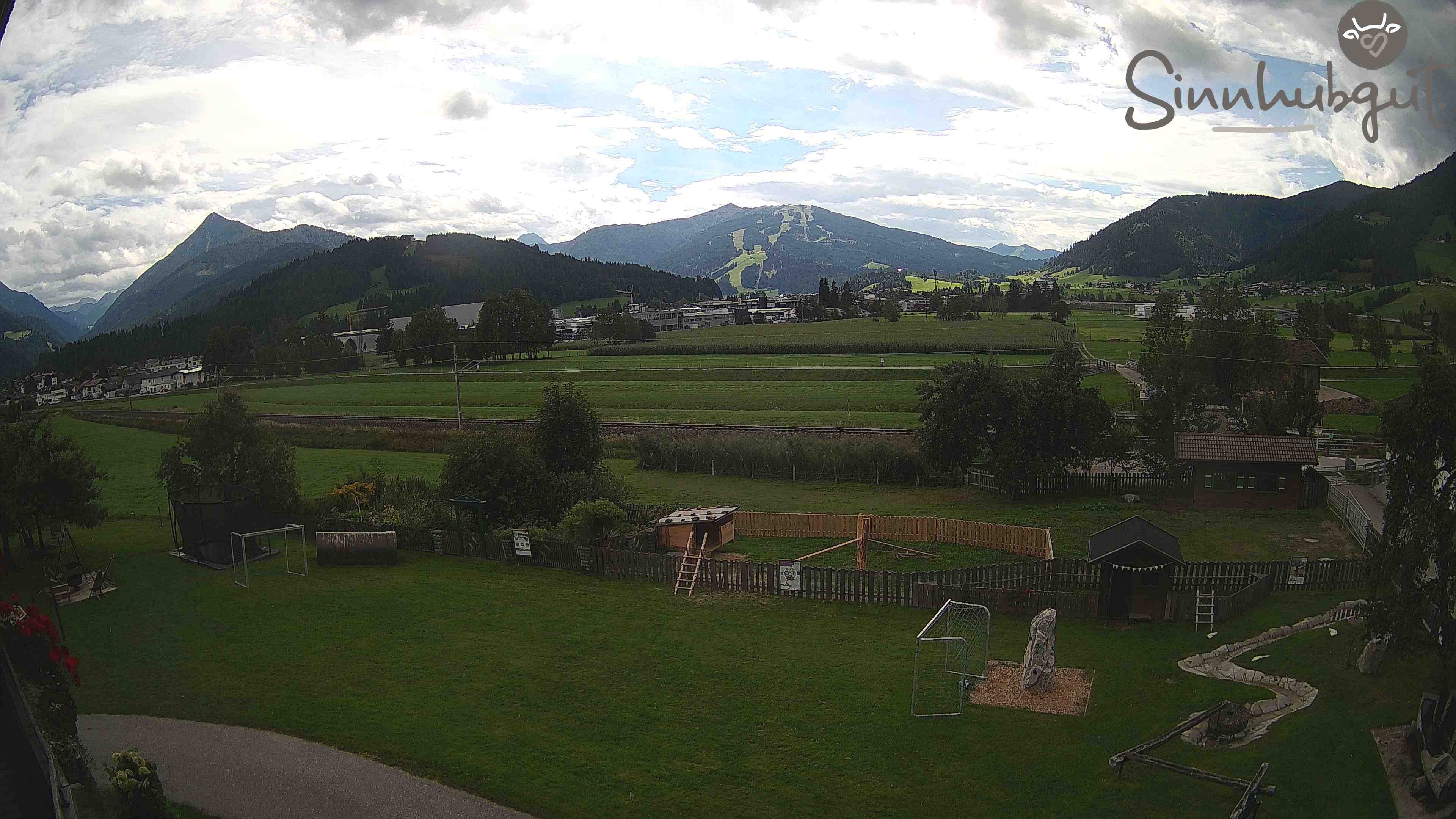 Archived image Webcam Sinnhub farm - Altenmarkt