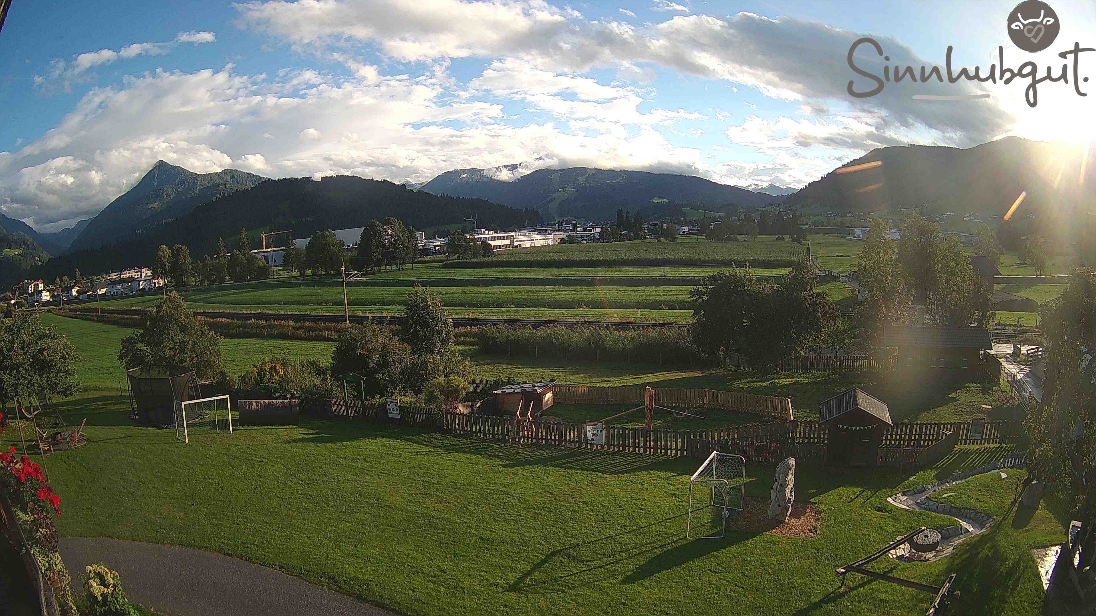 Archived image Webcam Sinnhub farm - Altenmarkt